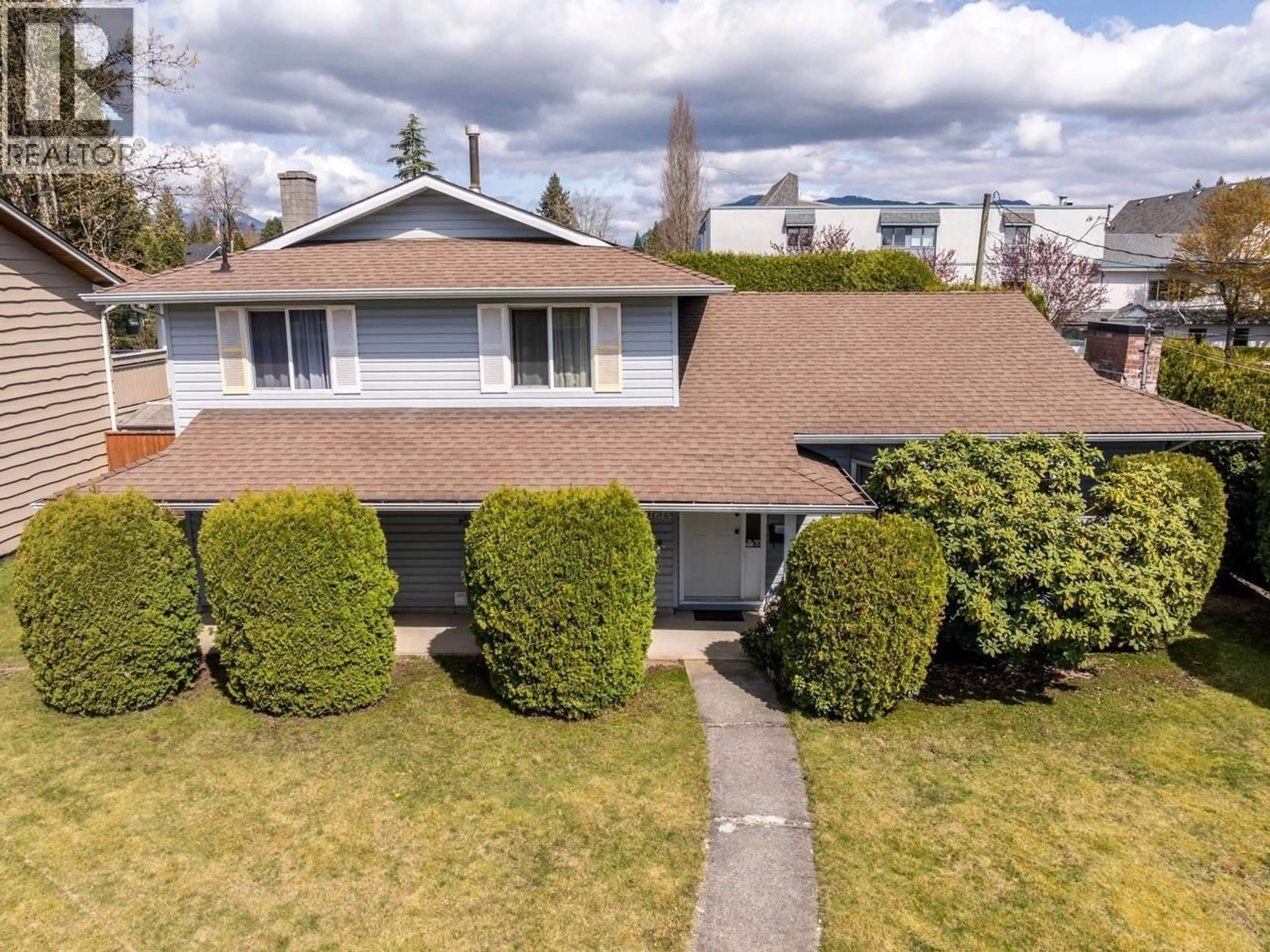 A pic from outside/outdoor area/front of a property/back of a property/a pic from drone, street for 1615 CORNELL AVENUE, Coquitlam British Columbia V3J3A2