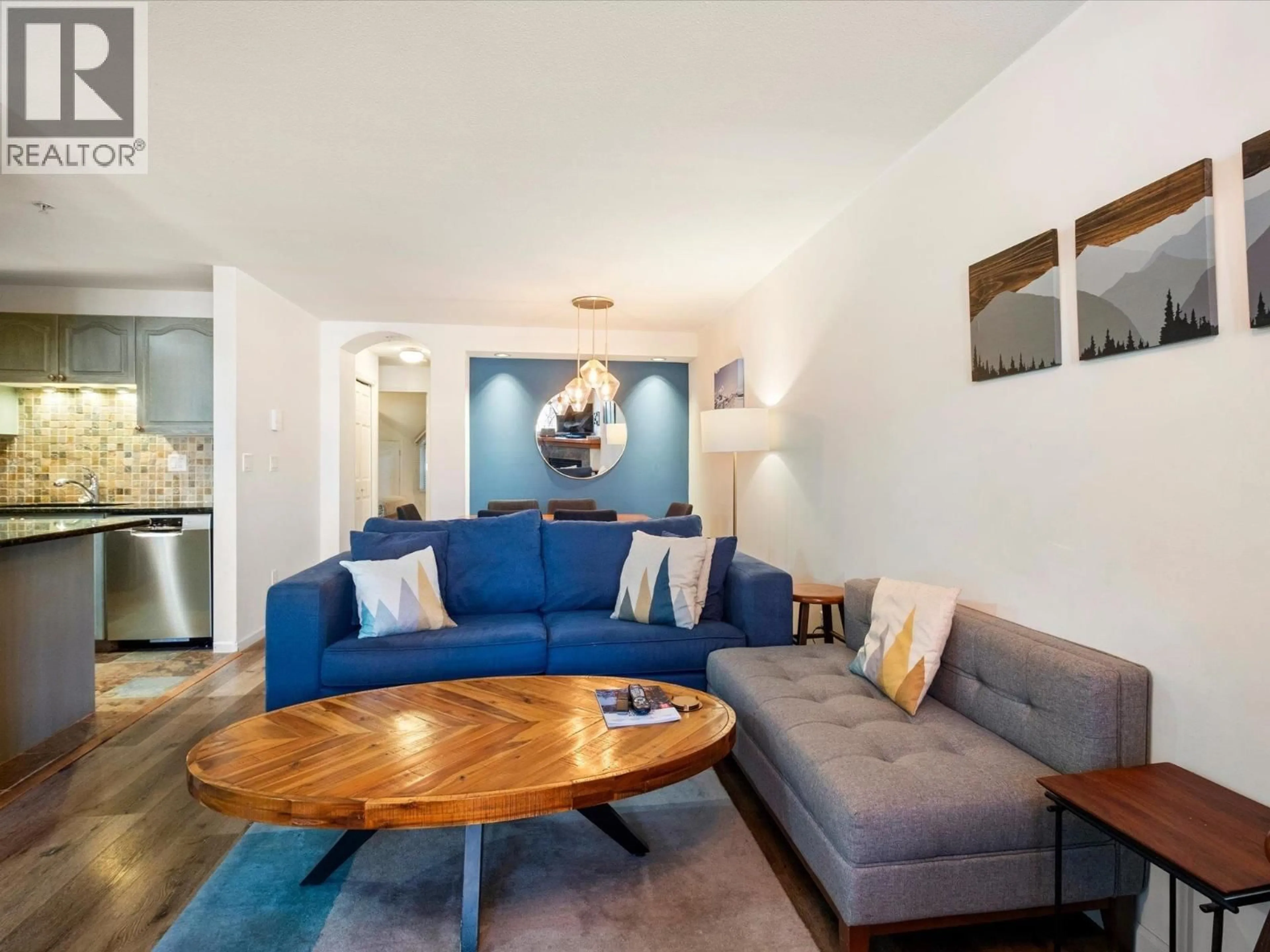 Living room with furniture, unknown for 20 - 4325 NORTHLANDS BOULEVARD, Whistler British Columbia V0N1B4