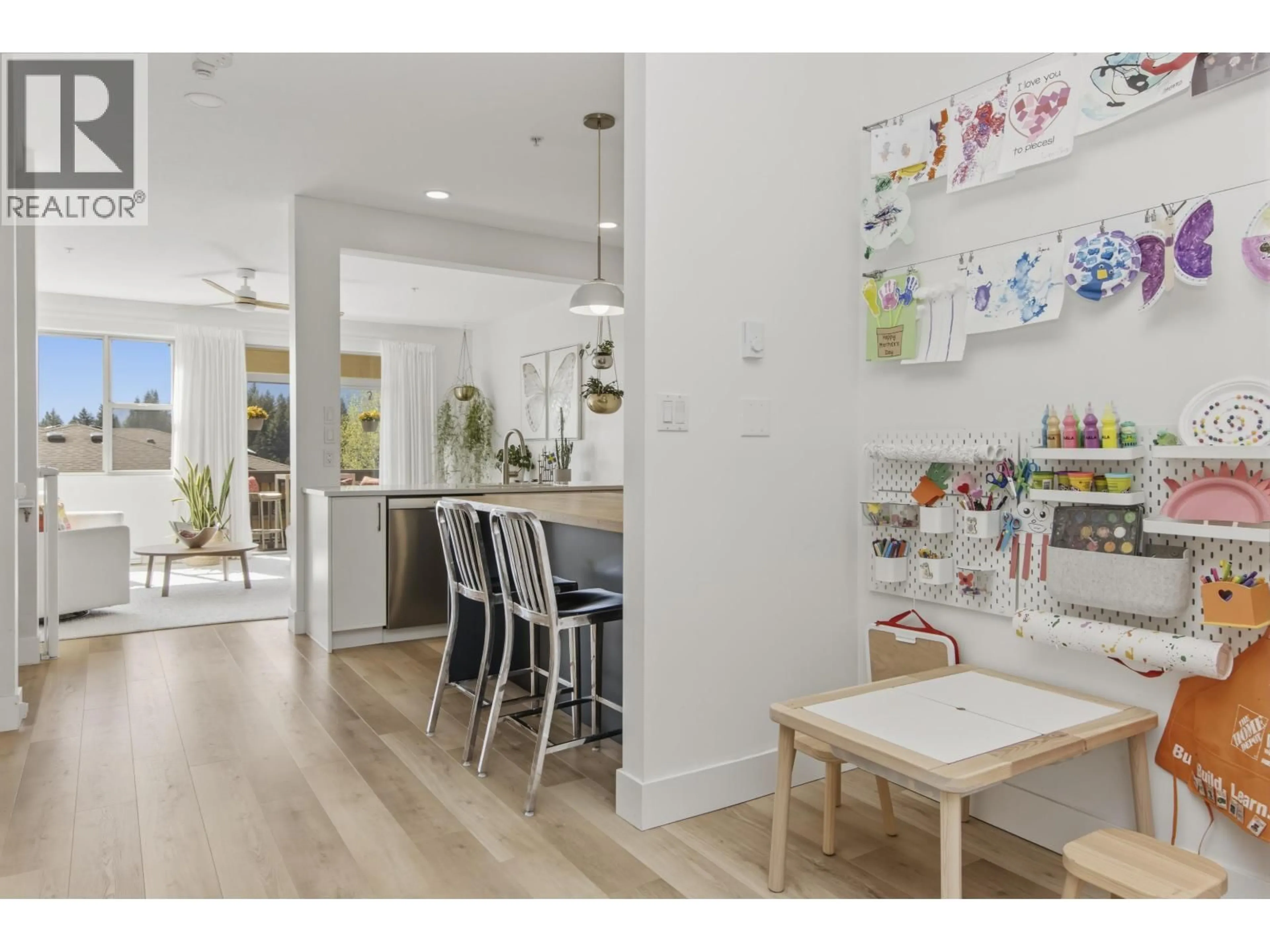 Open concept kitchen, unknown for 6 - 1024 GLACIER VIEW DRIVE, Squamish British Columbia V8B0G1