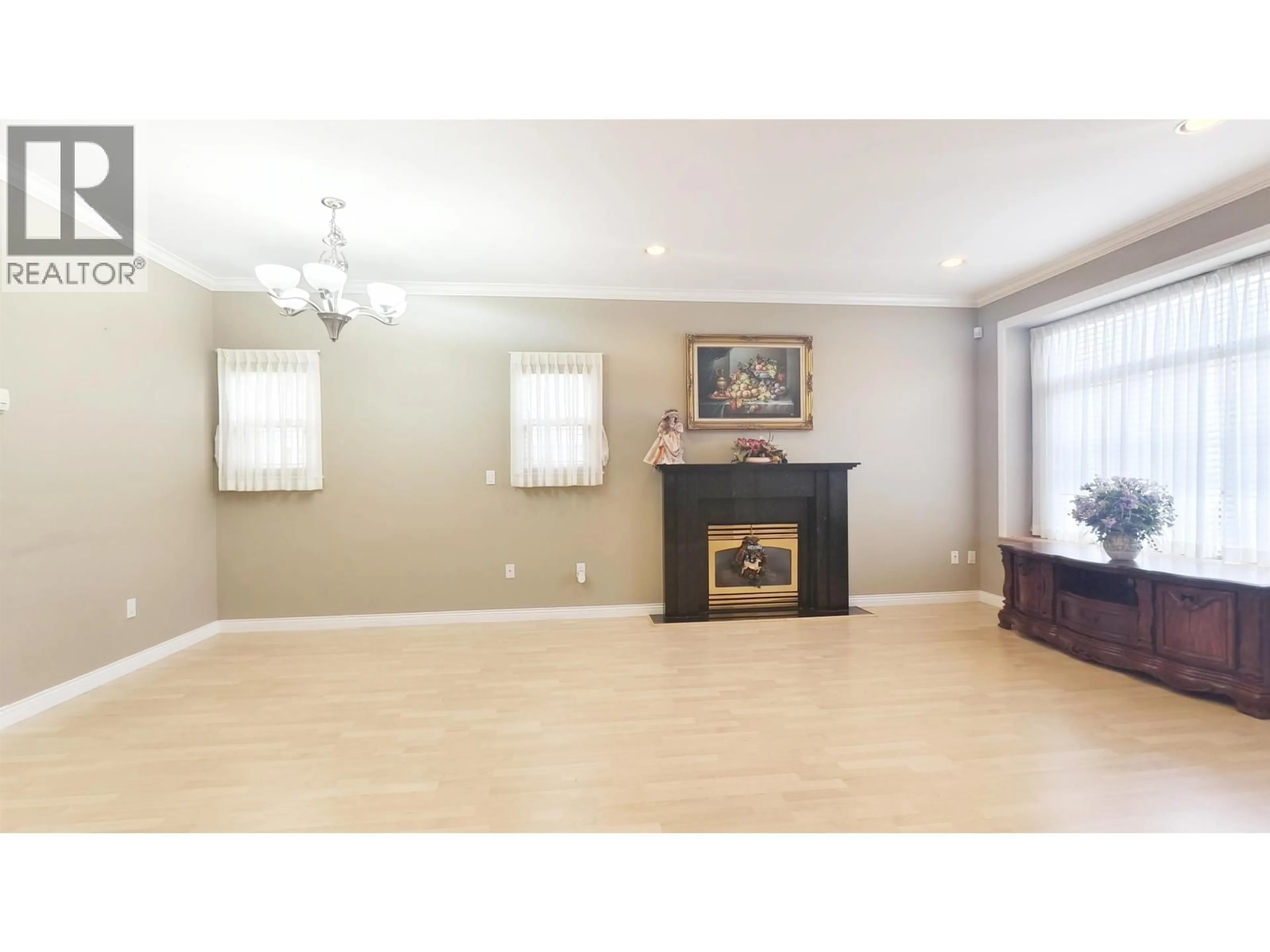 Unknown for 6060 CLINTON STREET, Burnaby British Columbia V5J2M5