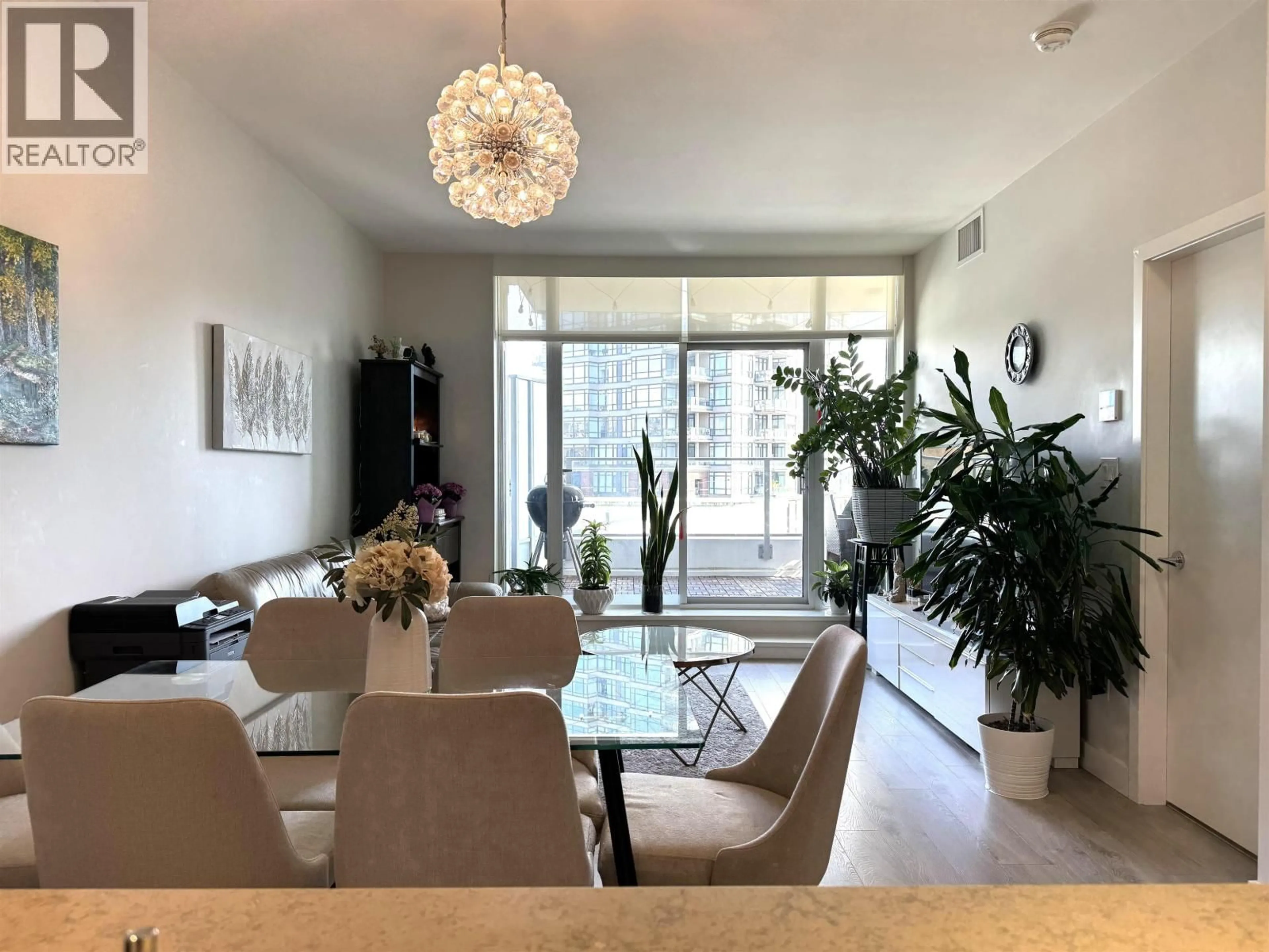 Dining room, unknown for 401 - 1788 GILMORE AVENUE, Burnaby British Columbia V5C0L5