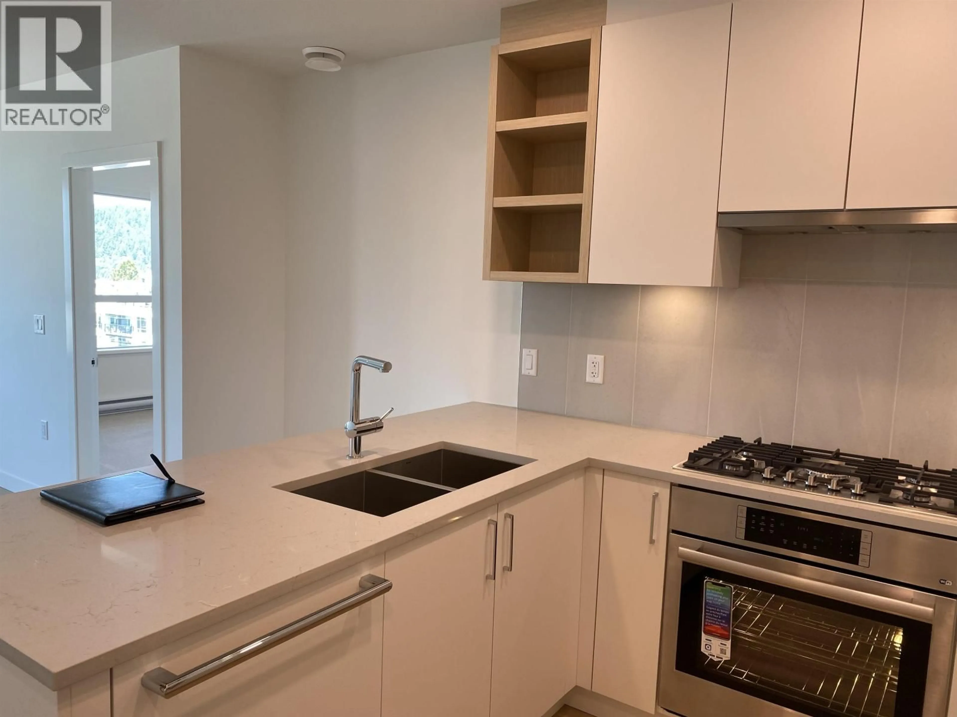 Standard kitchen, unknown for 604 - 723 GROVER AVENUE, Coquitlam British Columbia V3J0L9