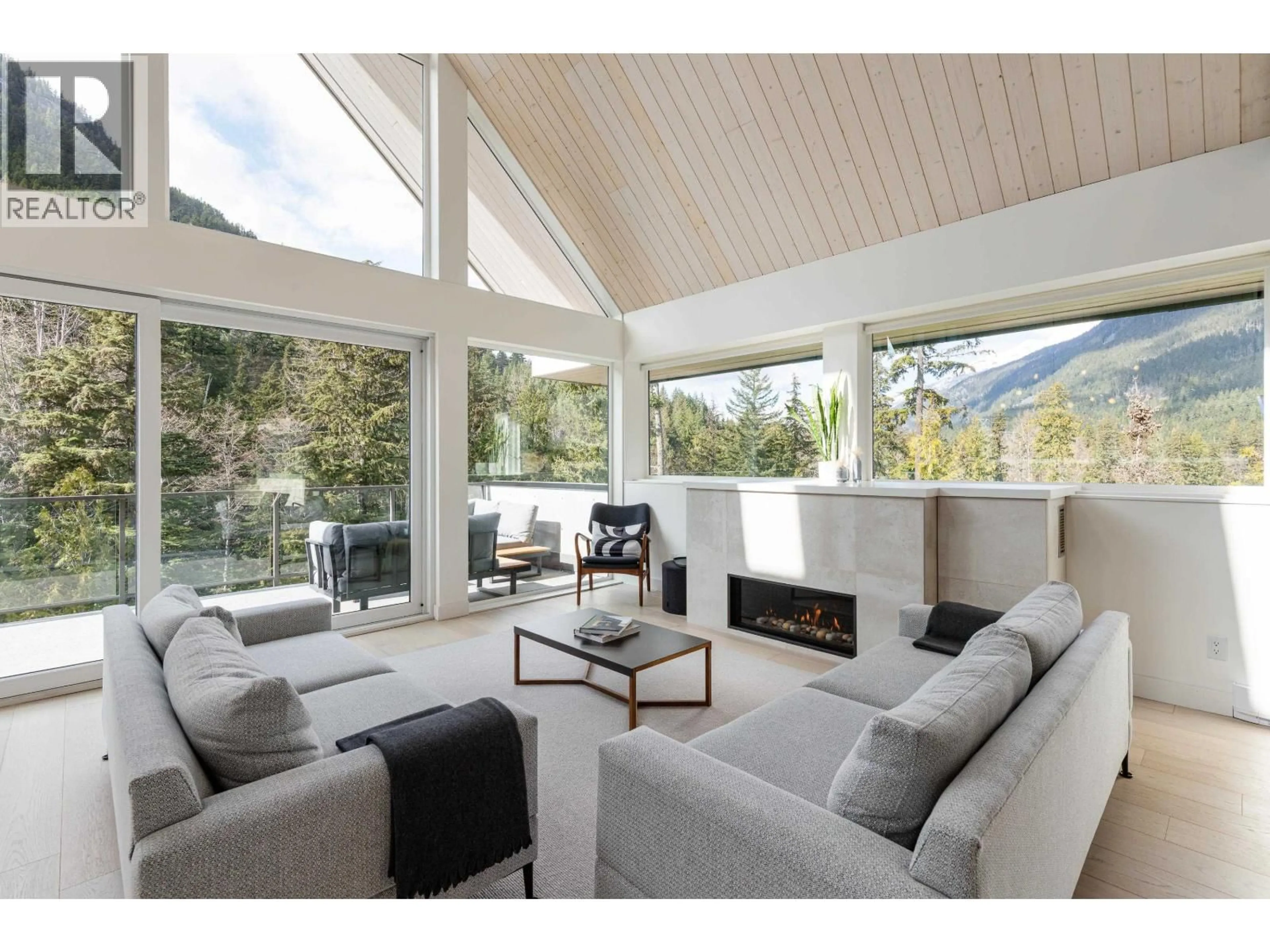 Living room with furniture, unknown for 9111 RIVERSIDE DRIVE, Whistler British Columbia V0N1B9