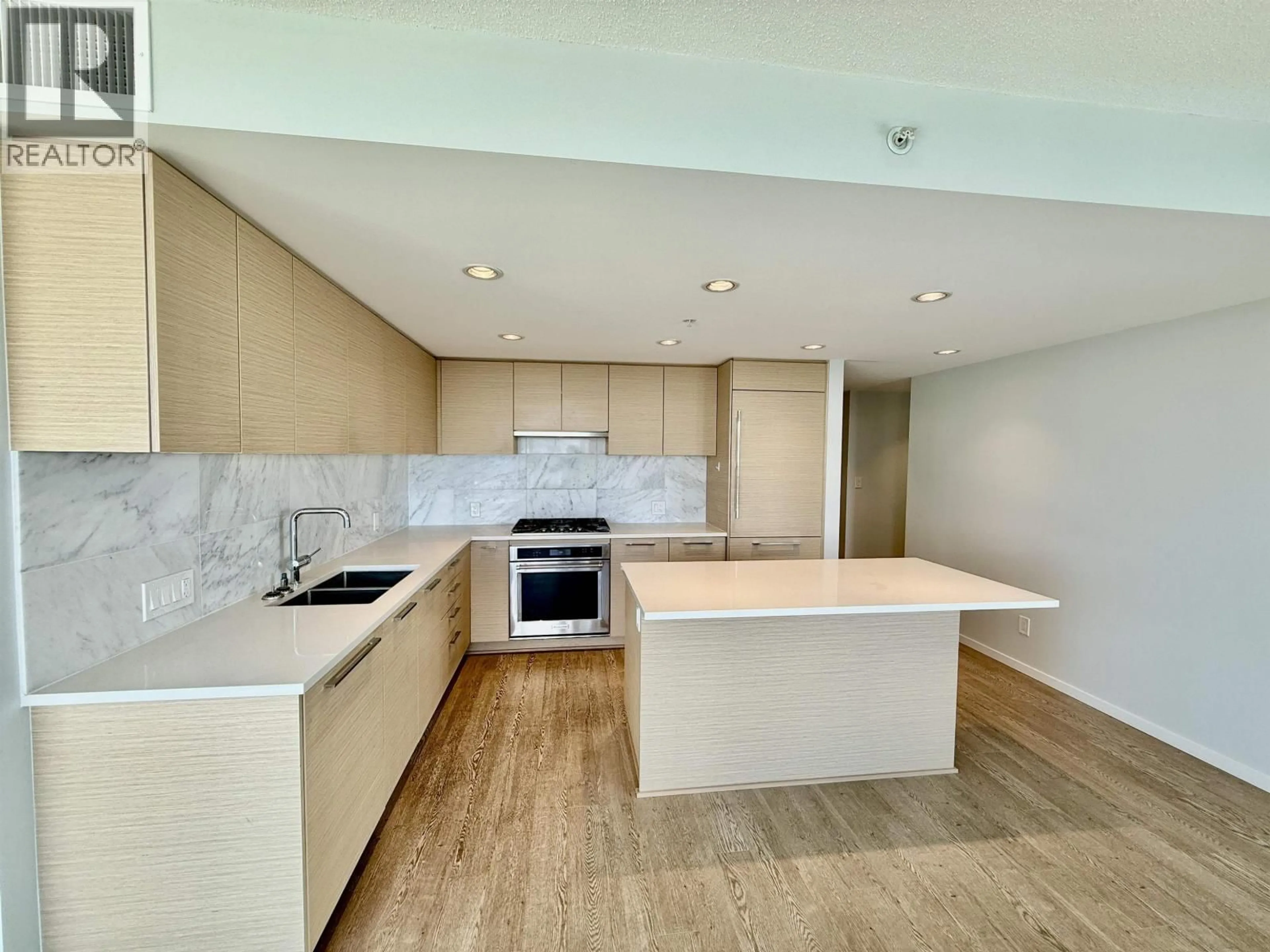 Unknown for 3301 - 6700 DUNBLANE AVENUE, Burnaby British Columbia V5H0J3