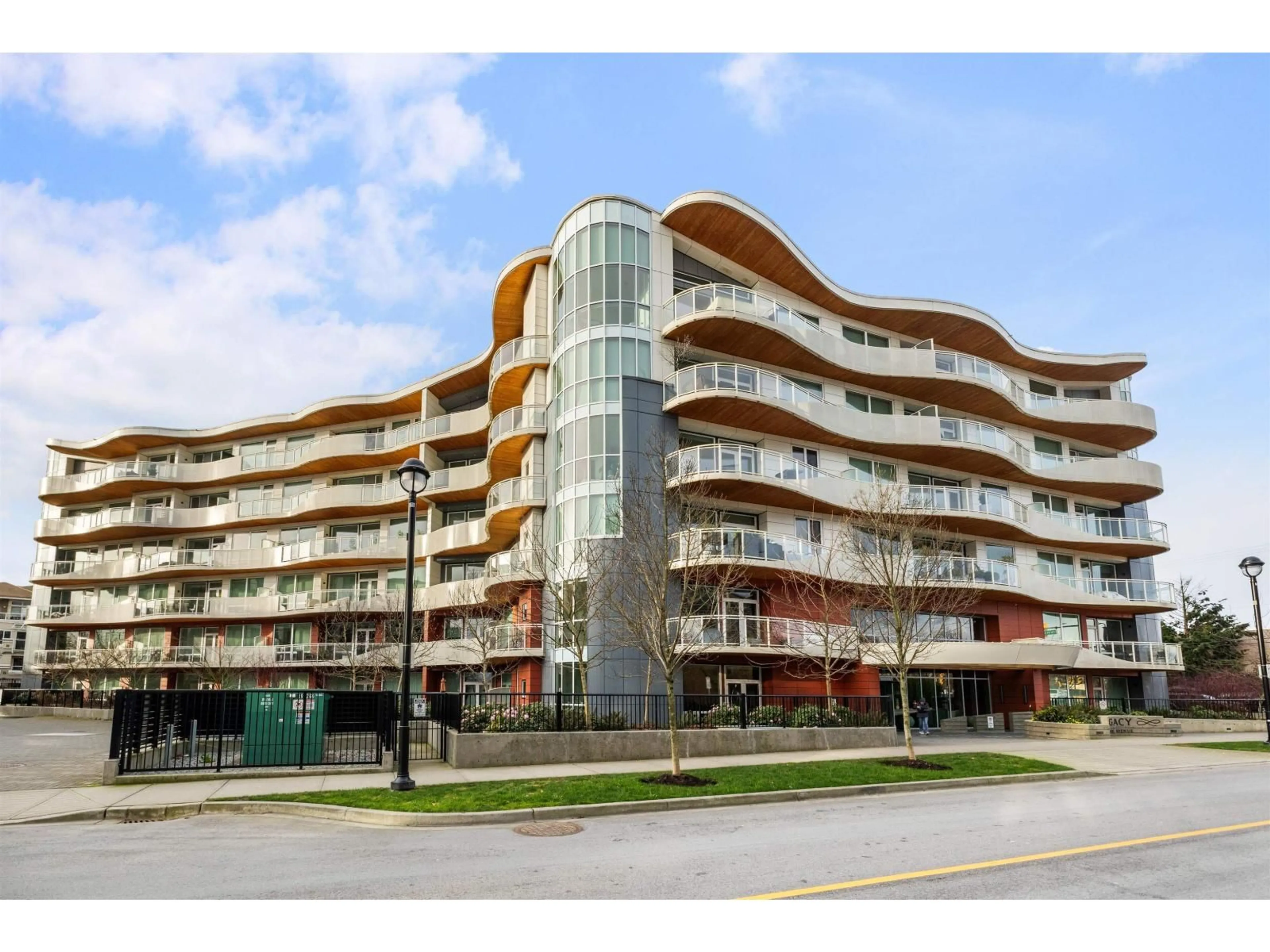 Blurry image for 509 - 20416 PARK AVENUE, Langley British Columbia V3A0N2