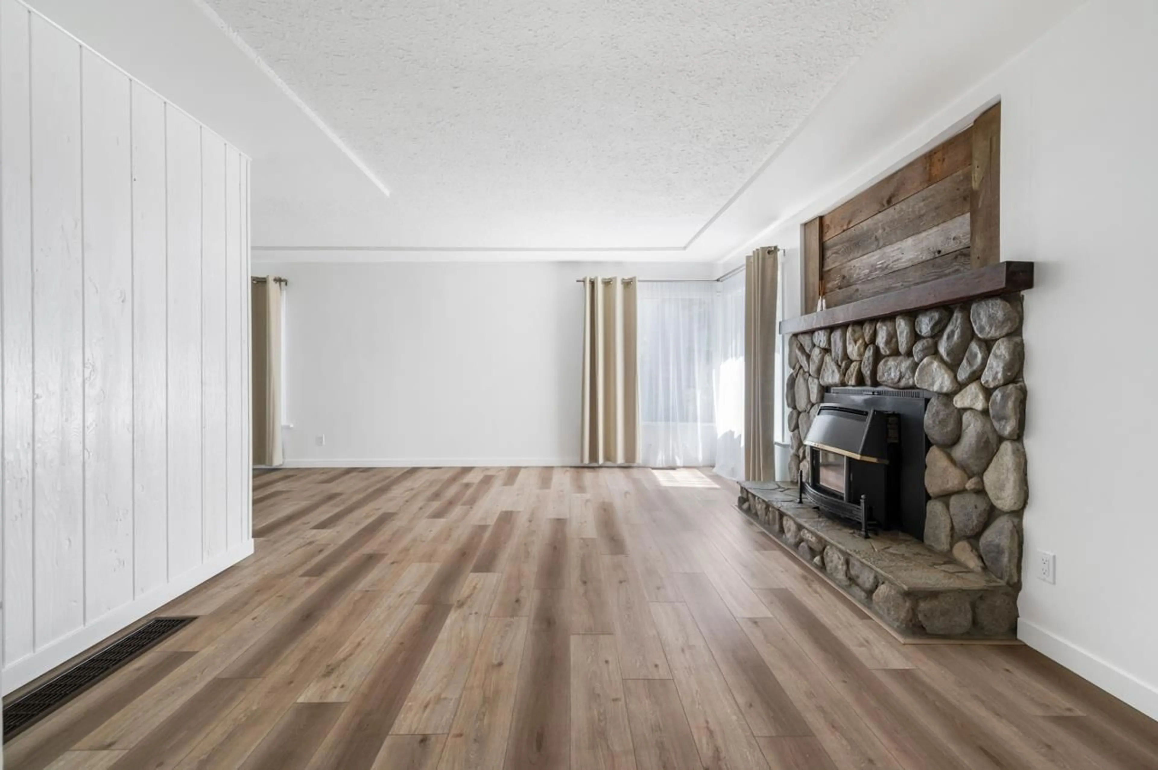 Unknown for 27153 34 AVENUE, Langley British Columbia V4W3H4