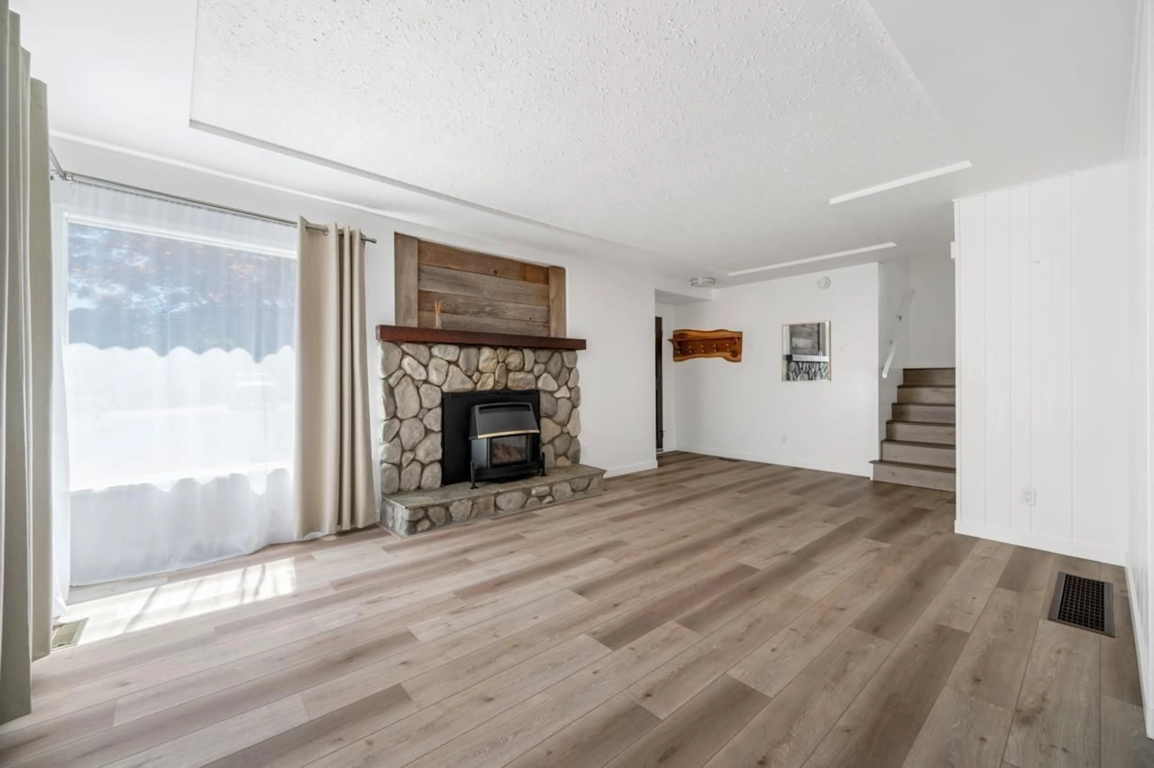 Unknown for 27153 34 AVENUE, Langley British Columbia V4W3H4