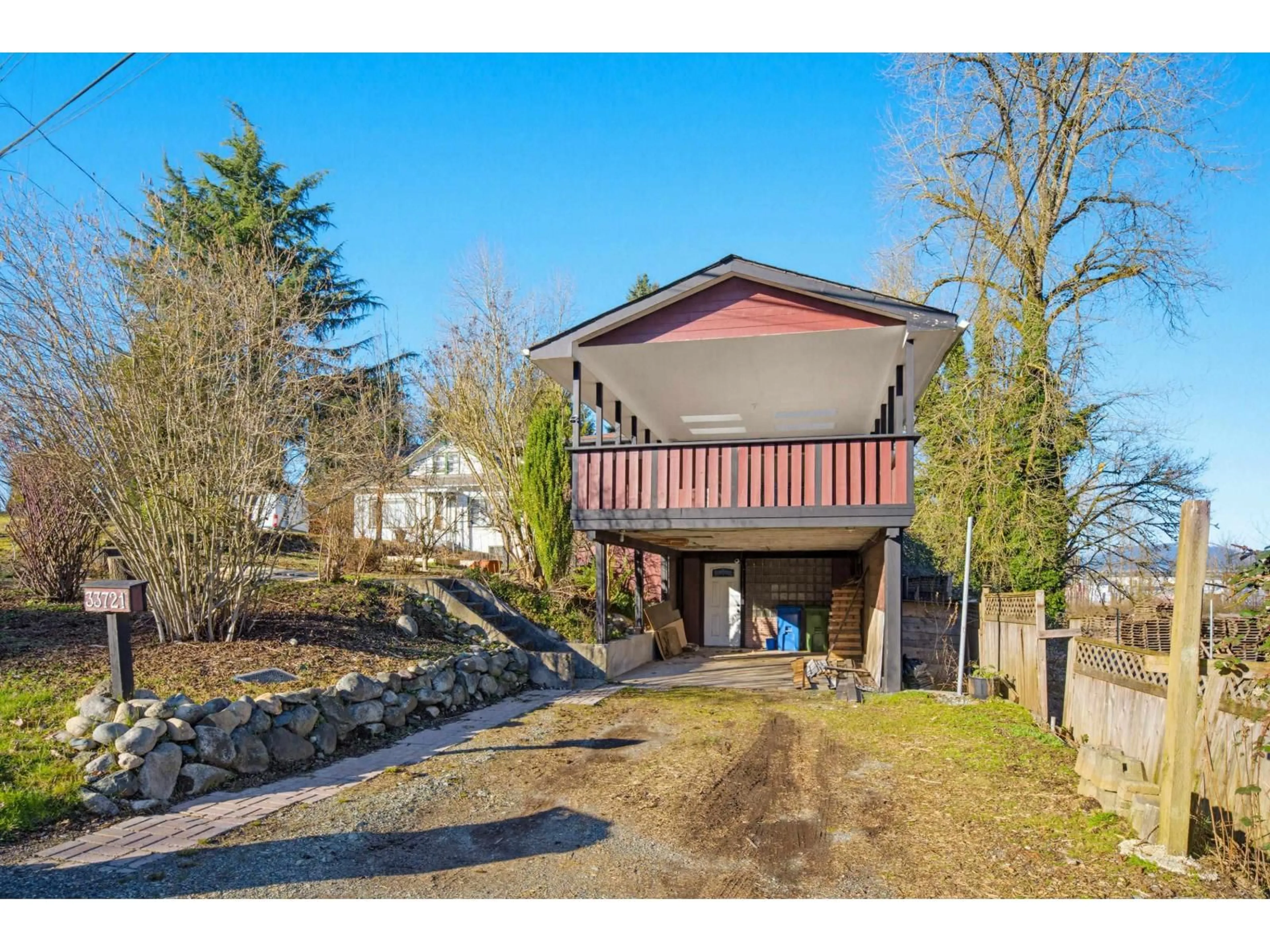 A pic from outside/outdoor area/front of a property/back of a property/a pic from drone, unknown for 33721 MOREY AVENUE, Abbotsford British Columbia V2S2W5