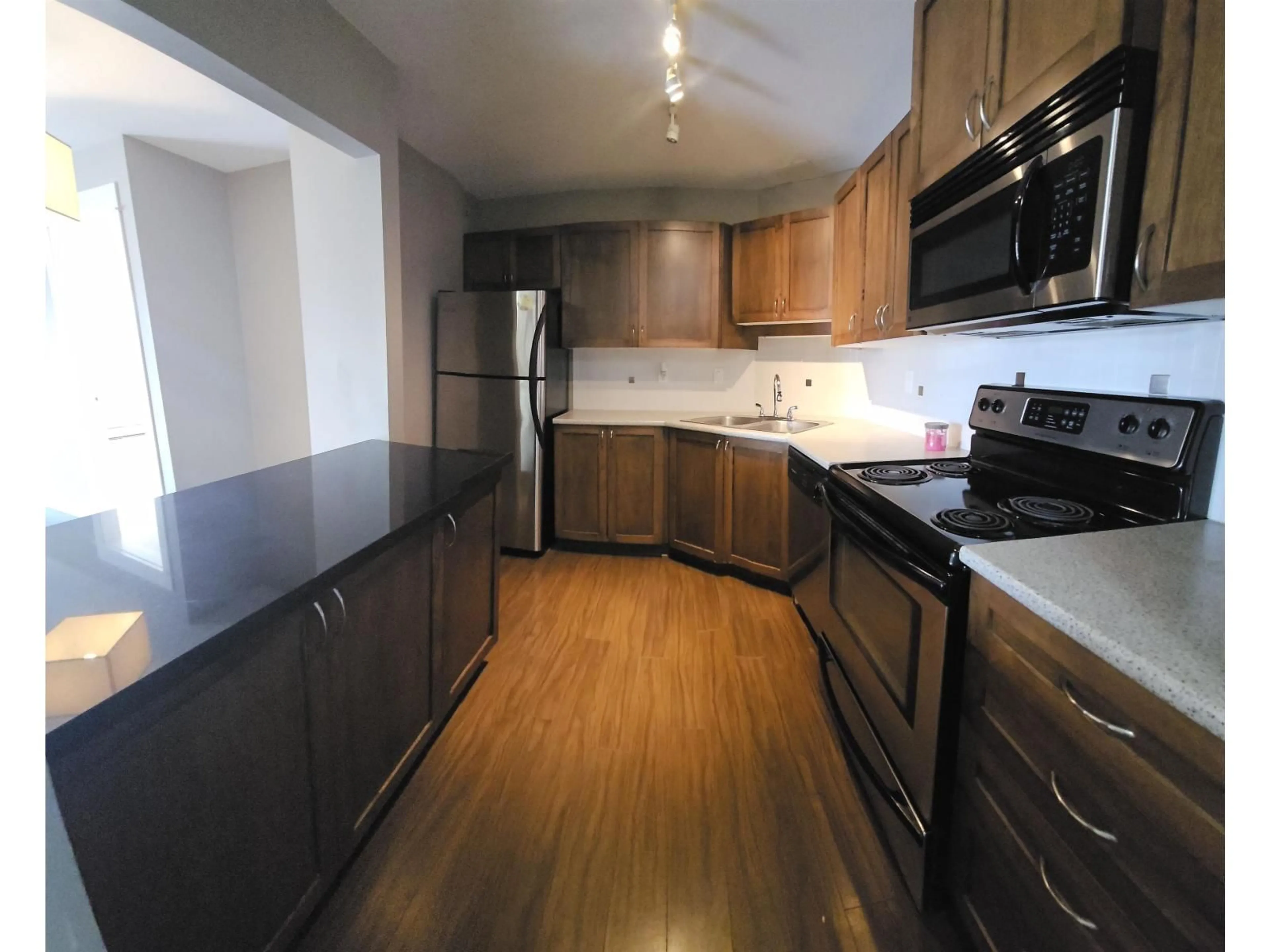 Standard kitchen, unknown for 210 - 32725 GEORGE FERGUSON WAY, Abbotsford British Columbia V2T5M5