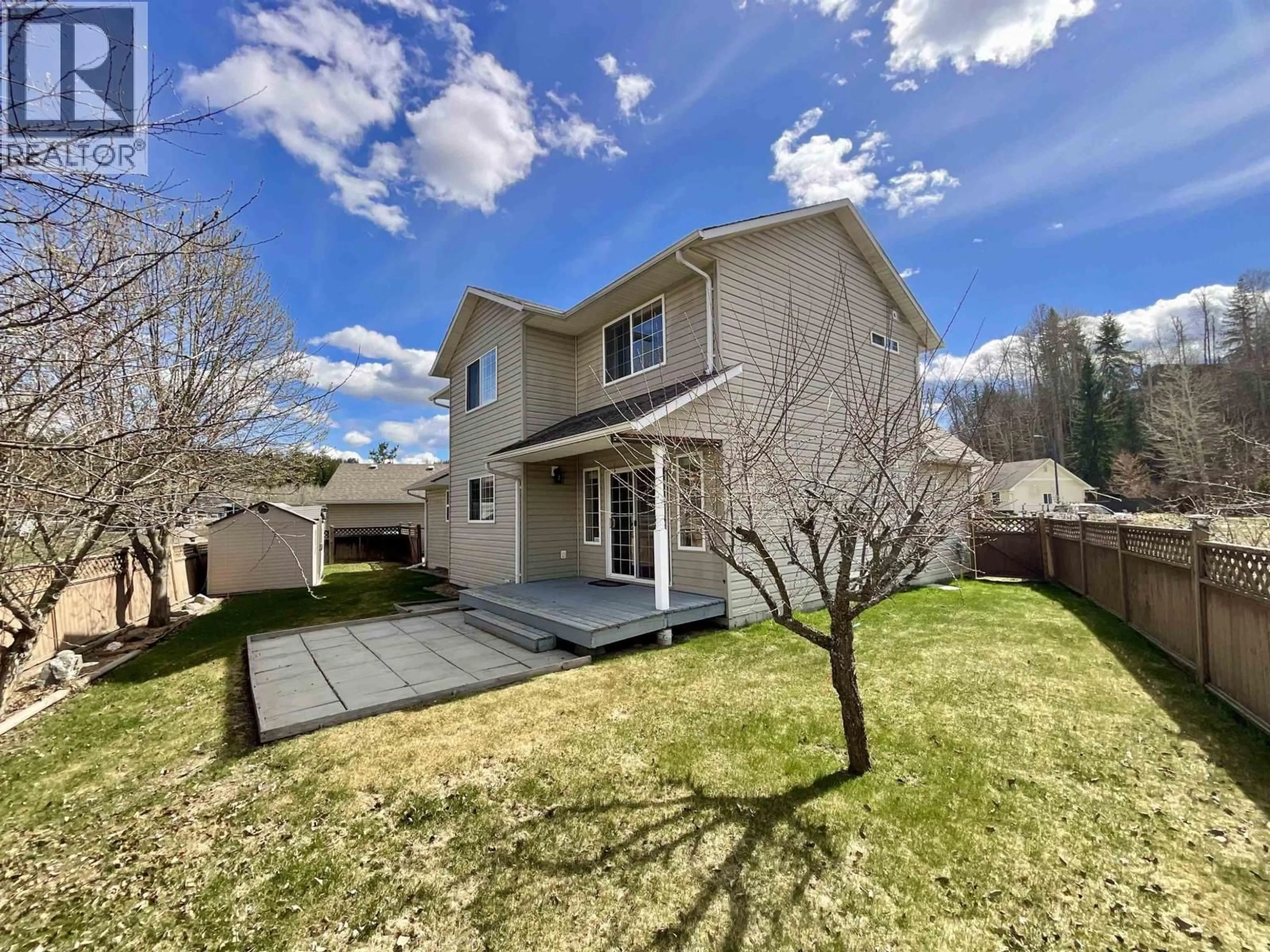 A pic from outside/outdoor area/front of a property/back of a property/a pic from drone, unknown for 160 LOWE STREET, Quesnel British Columbia V2J5T4