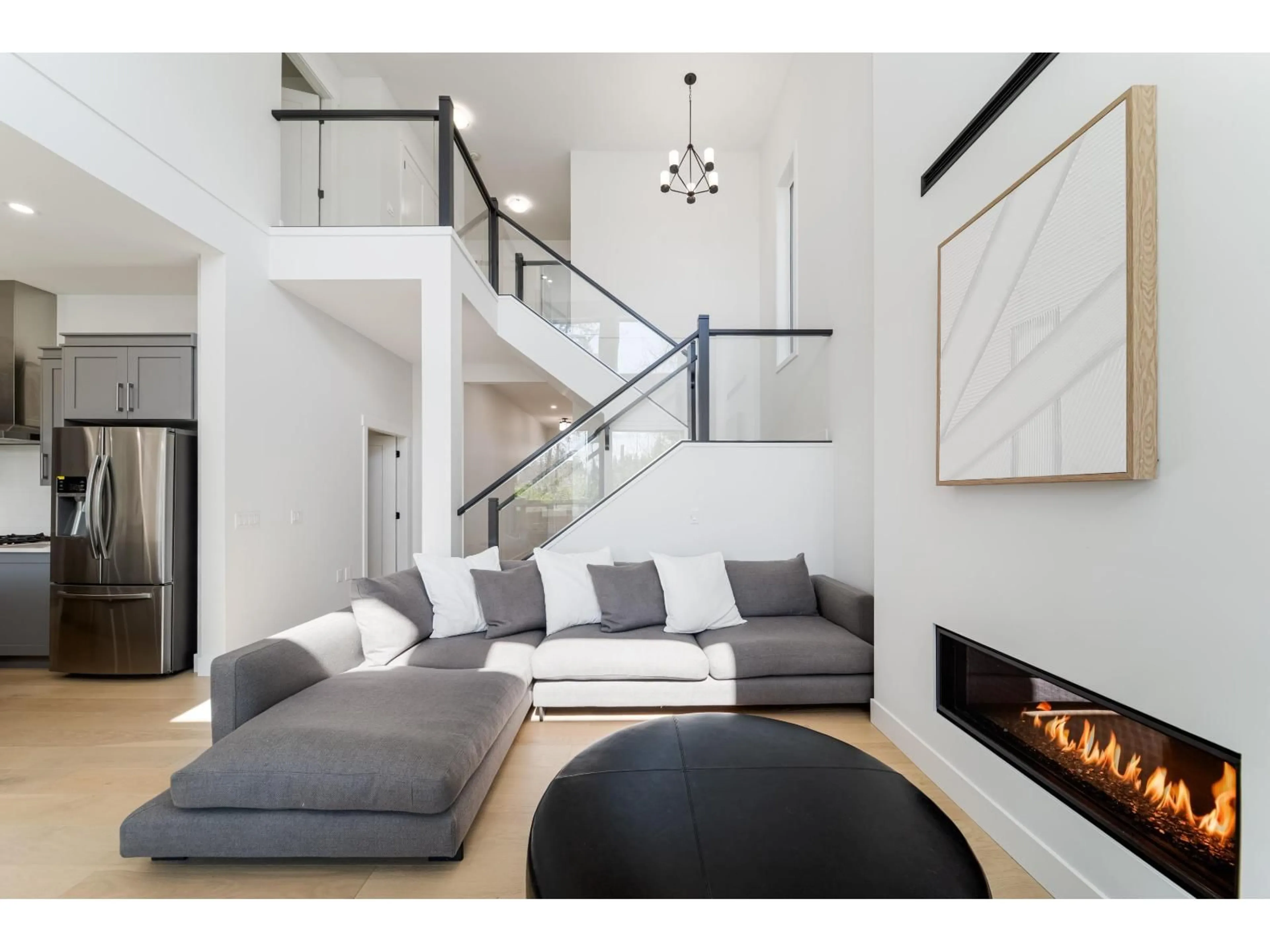 Living room with furniture, unknown for 20530 77A AVENUE, Langley British Columbia V2Y4K3