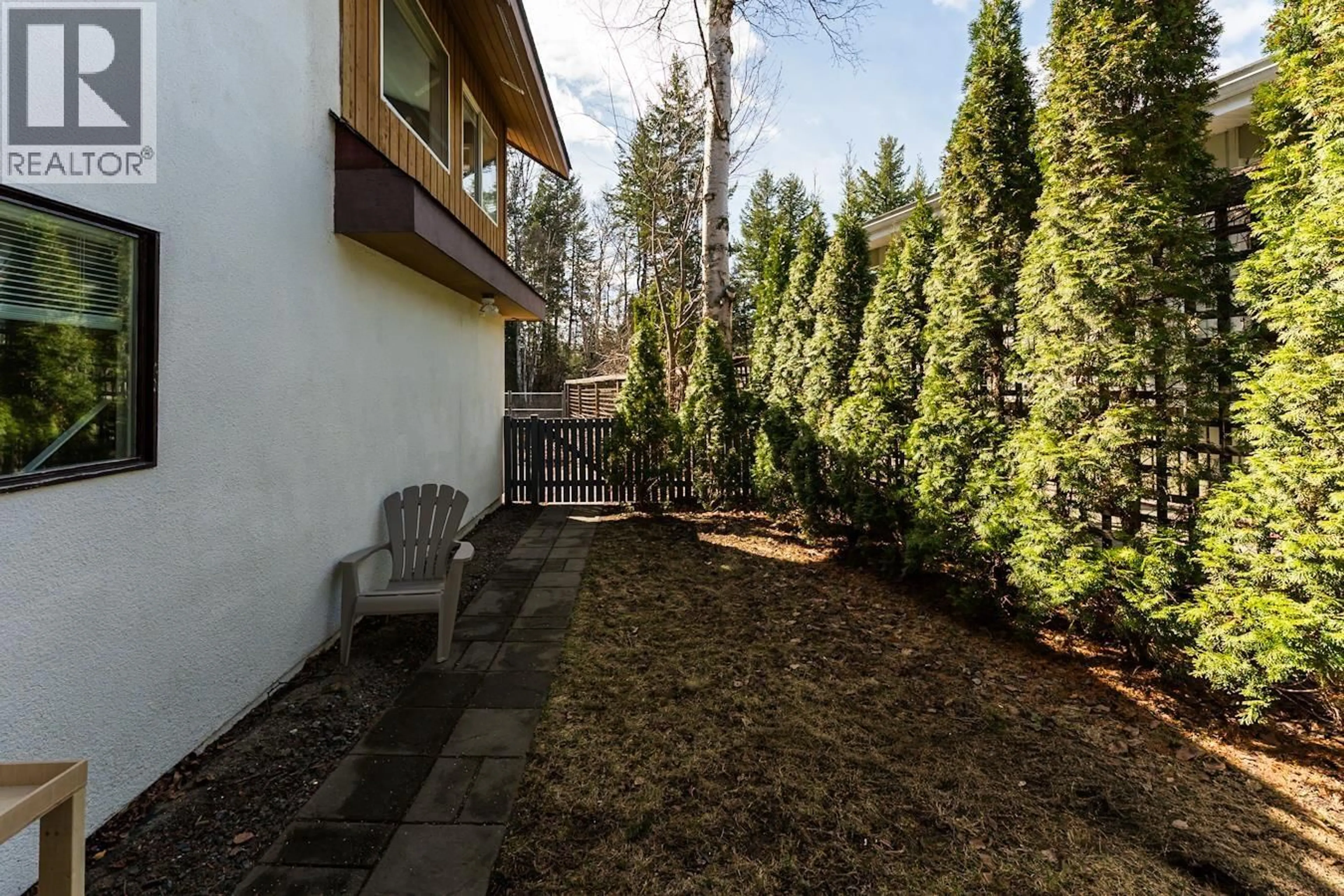 Patio, unknown for 1625 GILLETT STREET, Prince George British Columbia V2M2V5