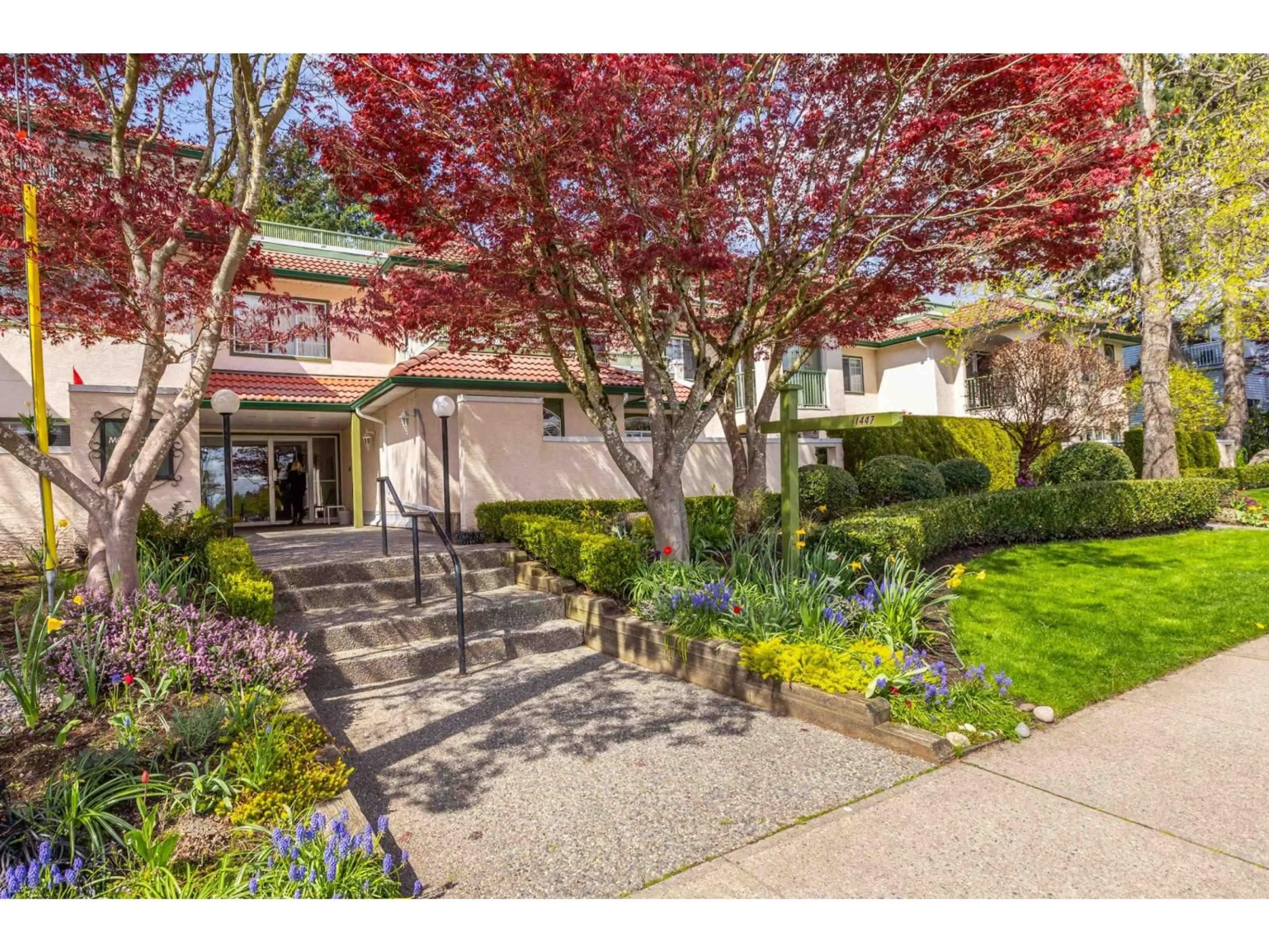 Unknown for 206 - 1447 BEST STREET, White Rock British Columbia V4B4E5