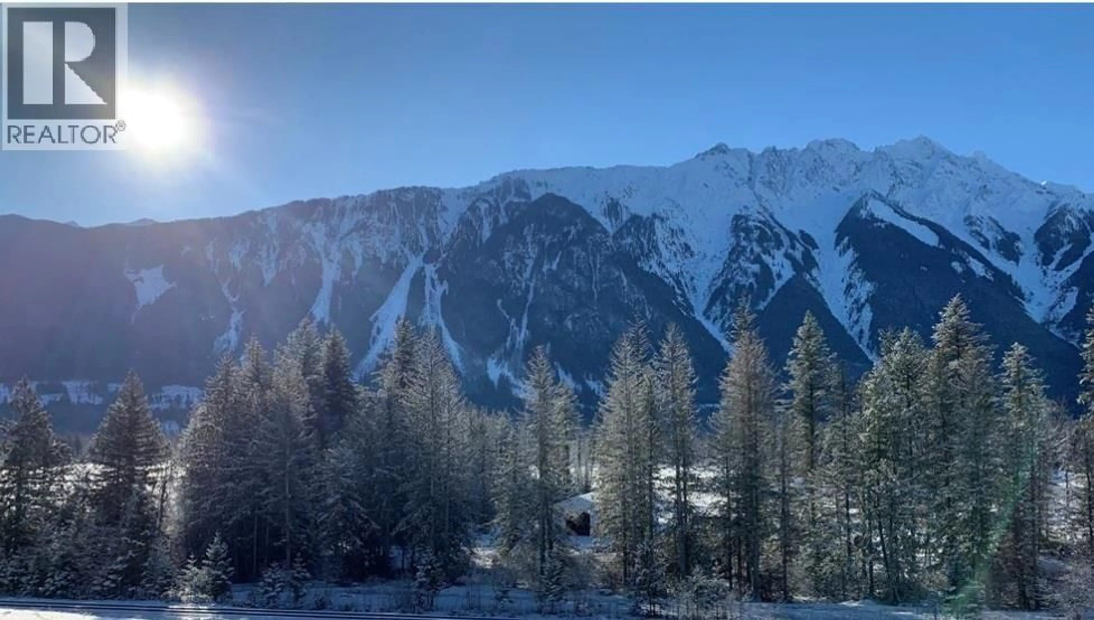 Blurry image for 41 - 4000 SUNSTONE WAY, Pemberton British Columbia V0N2L3