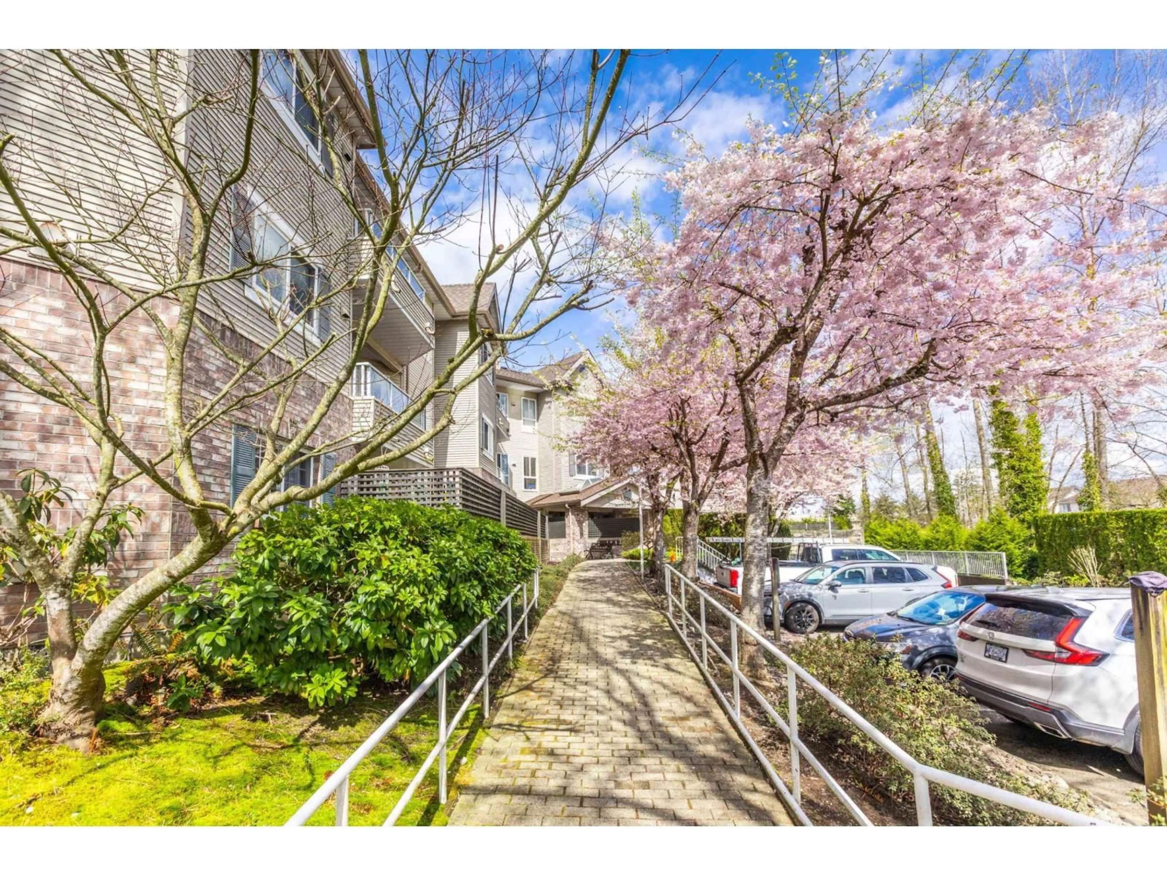 Unknown for 307 - 16137 83 AVENUE, Surrey British Columbia V4N0N1