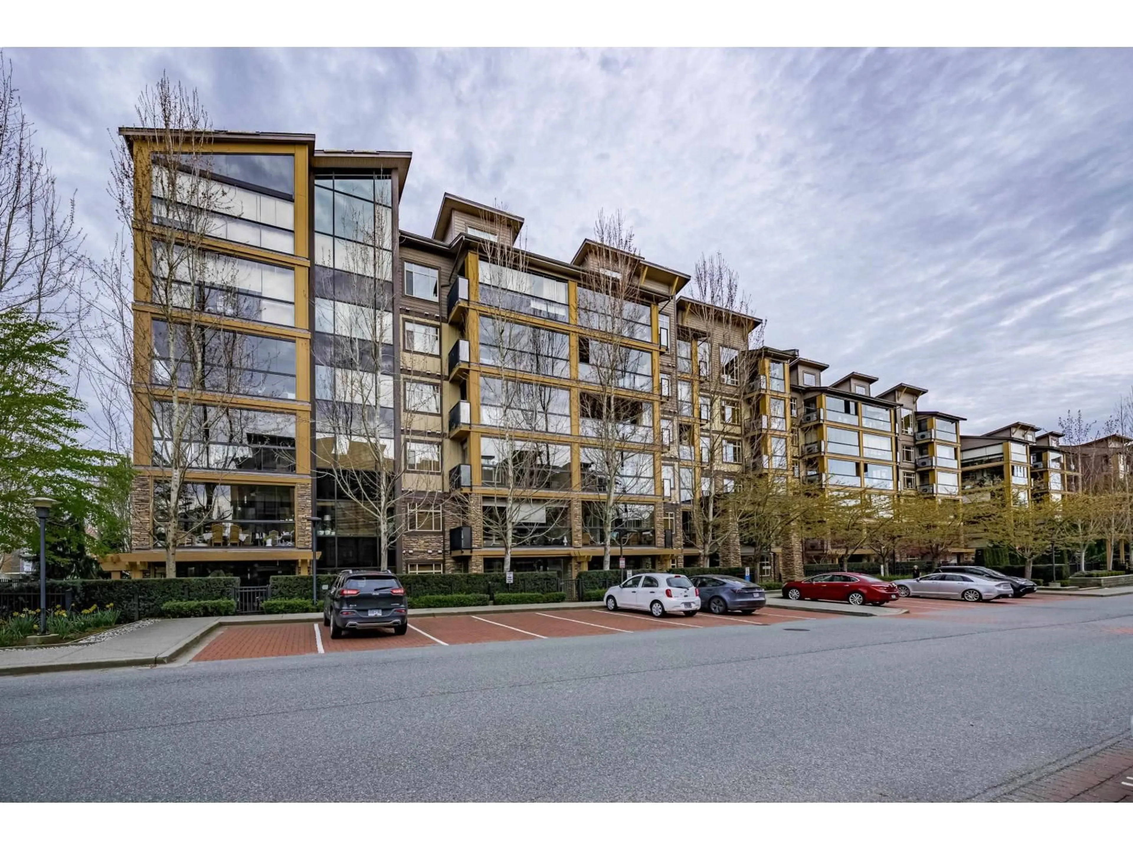 Indoor foyer for 310 - 8067 207 STREET, Langley British Columbia V2Y0P1