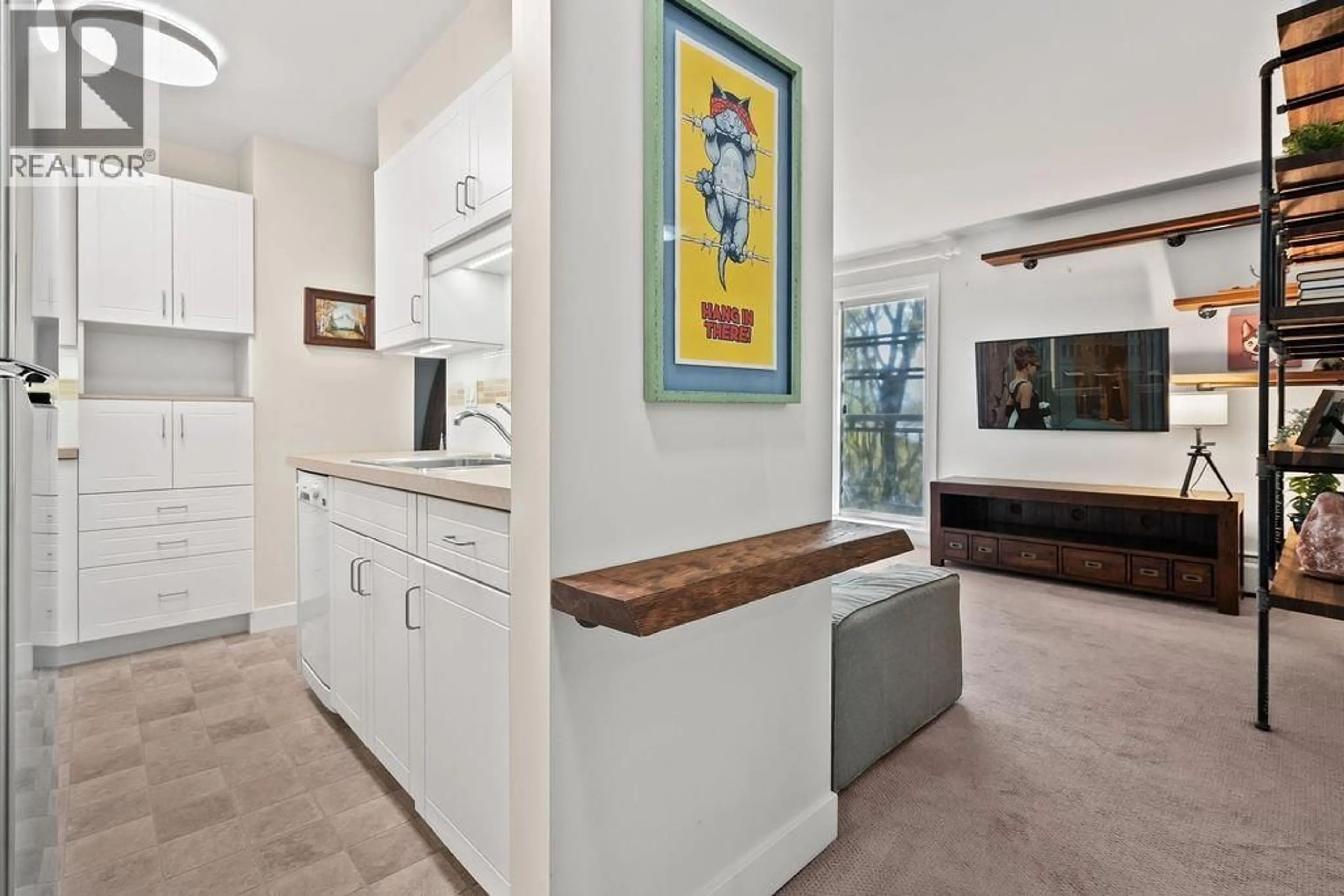 Open concept kitchen, ceramic/tile floor for 314 - 711 6TH AVENUE, Vancouver British Columbia V5T1L7