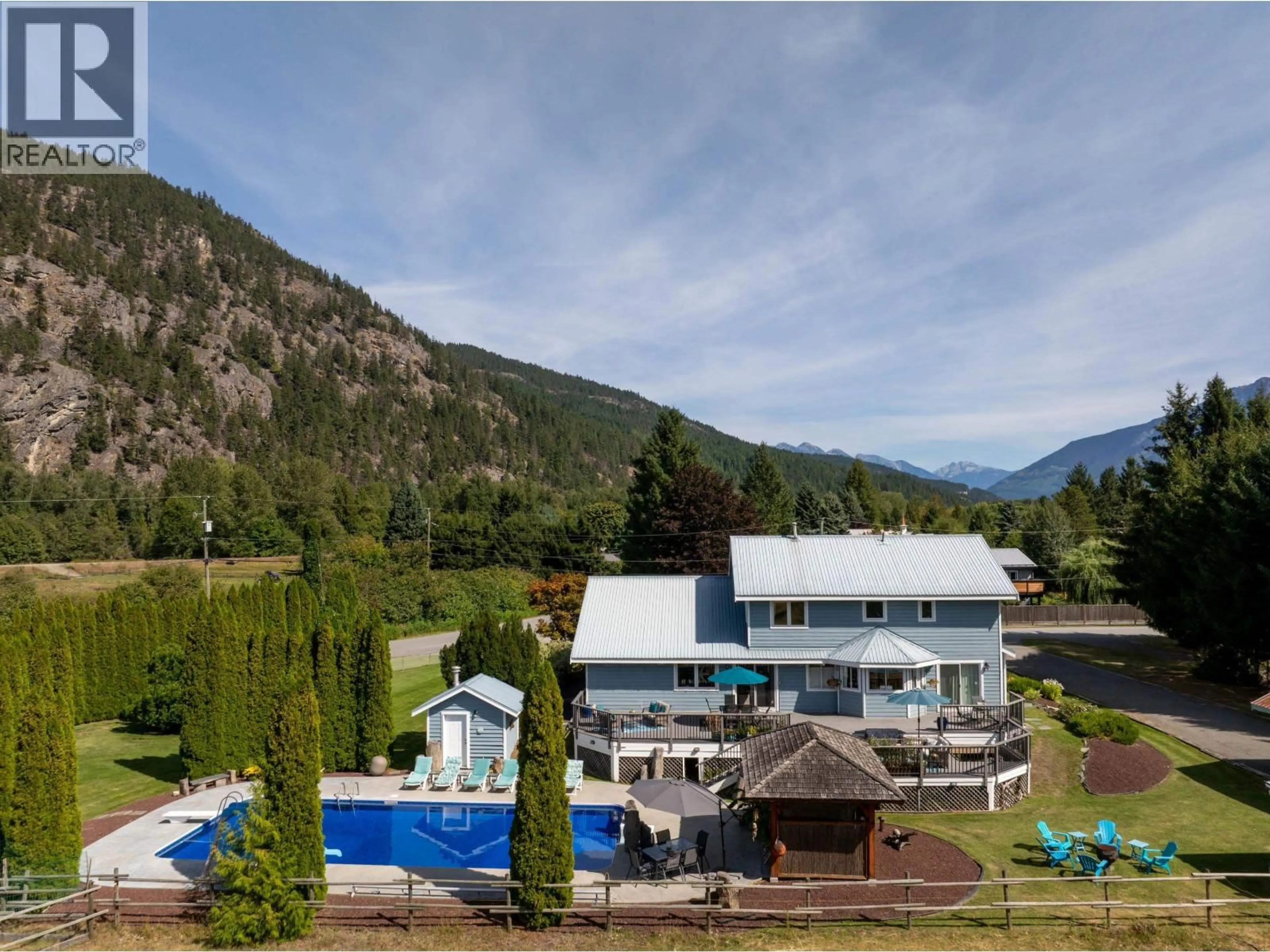 A pic from outside/outdoor area/front of a property/back of a property/a pic from drone, mountain view for 7569 OBERSON ROAD, Pemberton British Columbia V0N2L0
