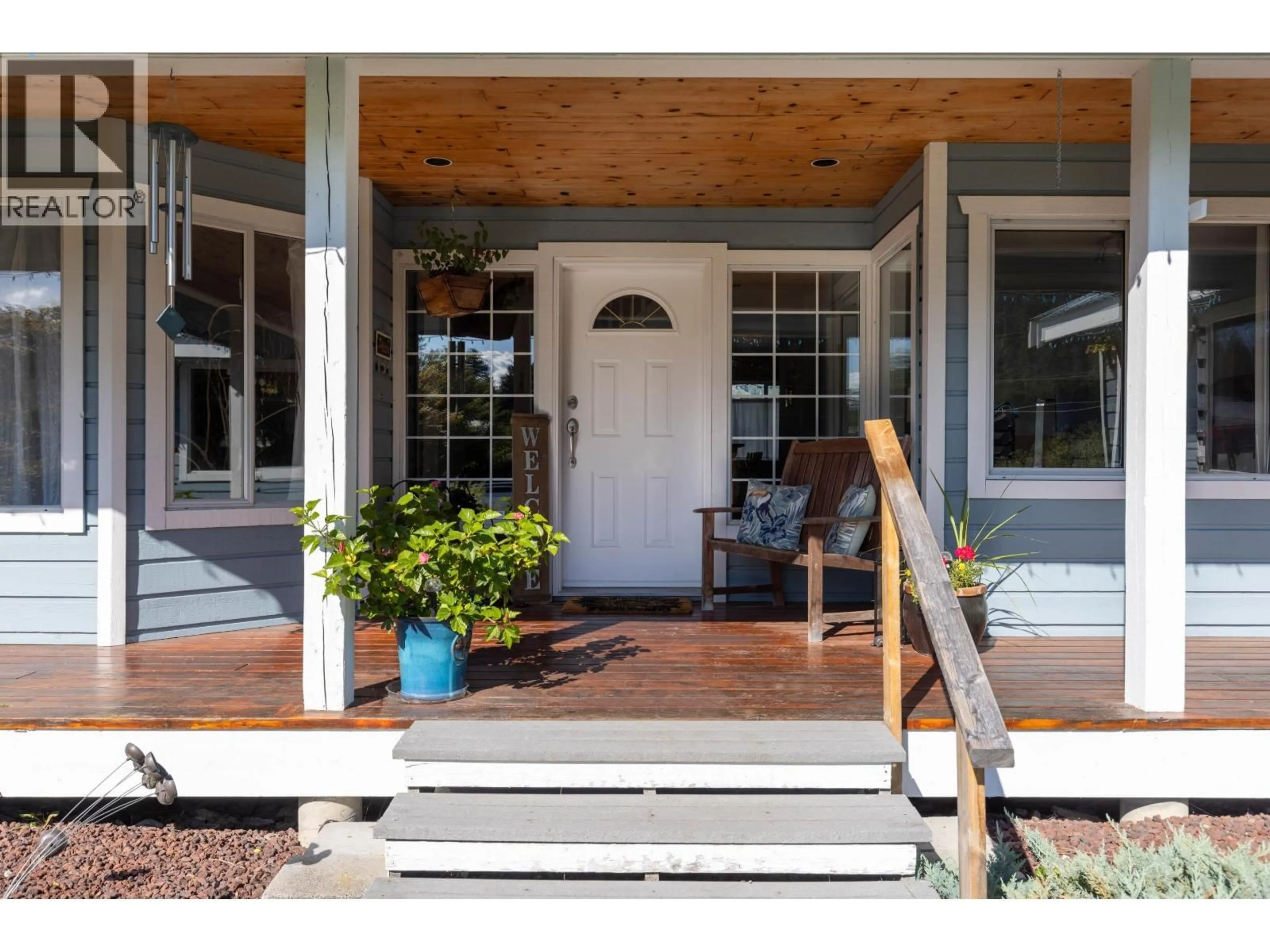 Indoor entryway for 7569 OBERSON ROAD, Pemberton British Columbia V0N2L0