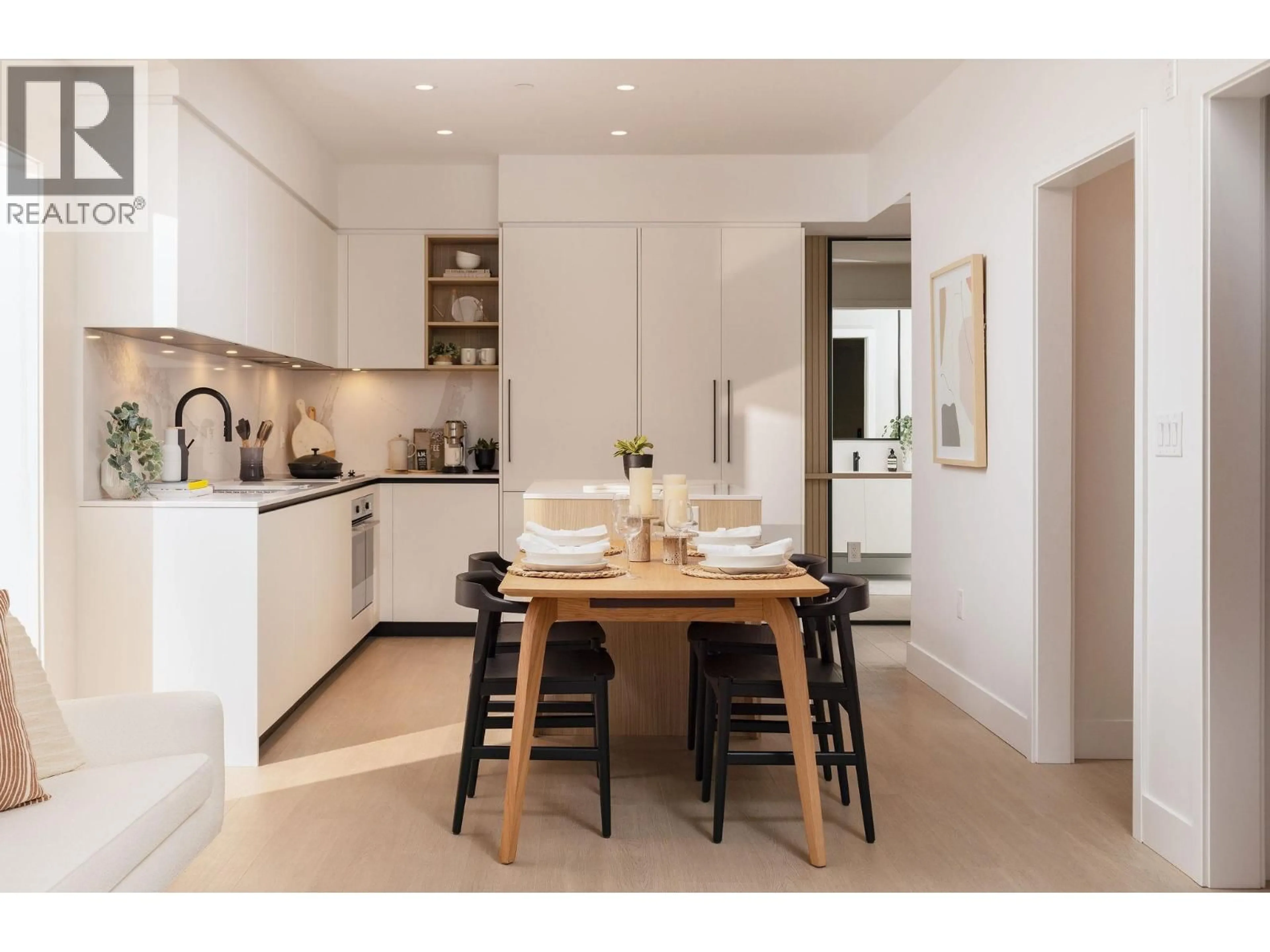 Contemporary kitchen, unknown for 317 - 1209 CECILE DRIVE, Port Moody British Columbia V3H1N1