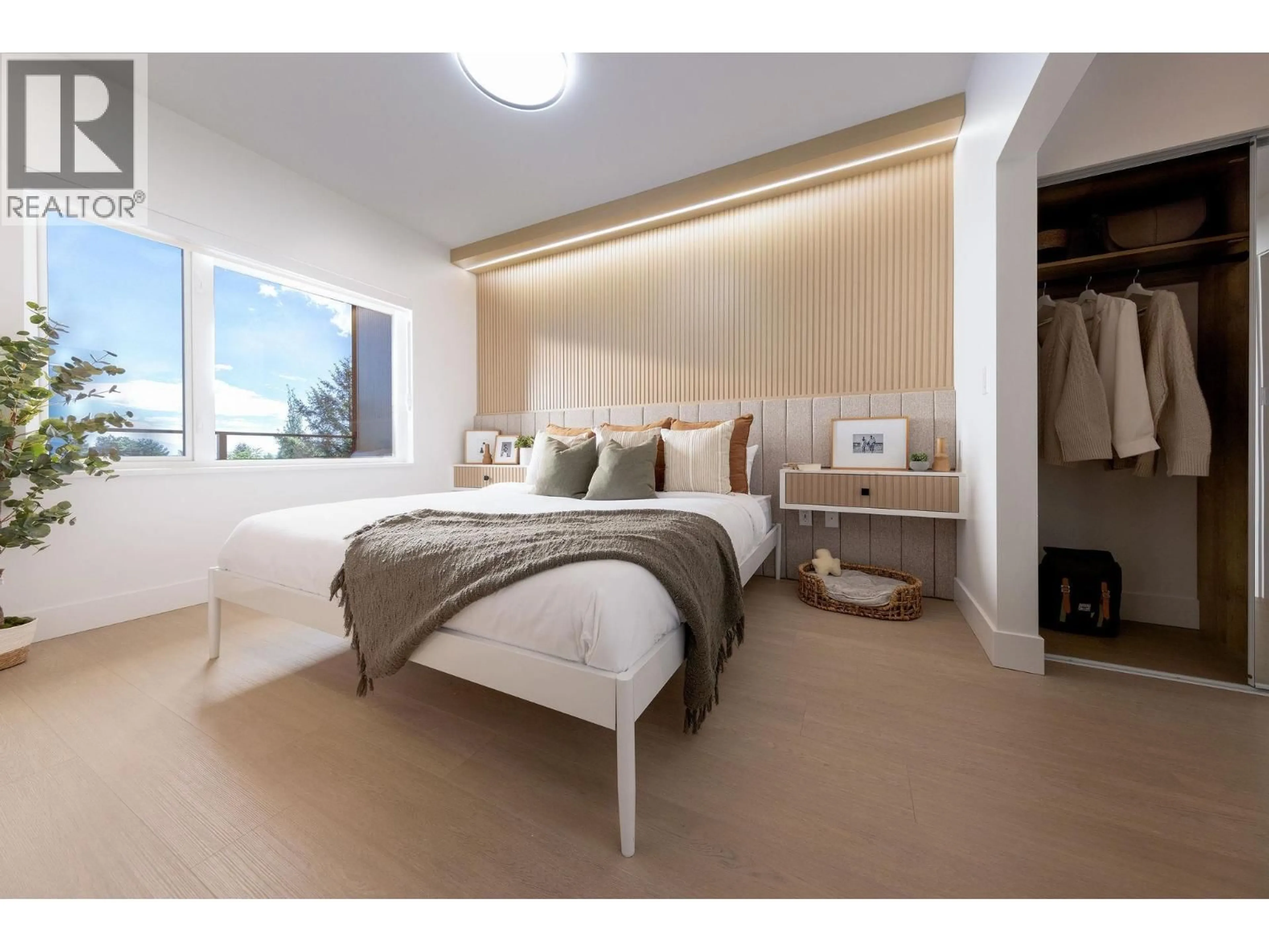 Bedroom with bed, unknown for 317 - 1209 CECILE DRIVE, Port Moody British Columbia V3H1N1