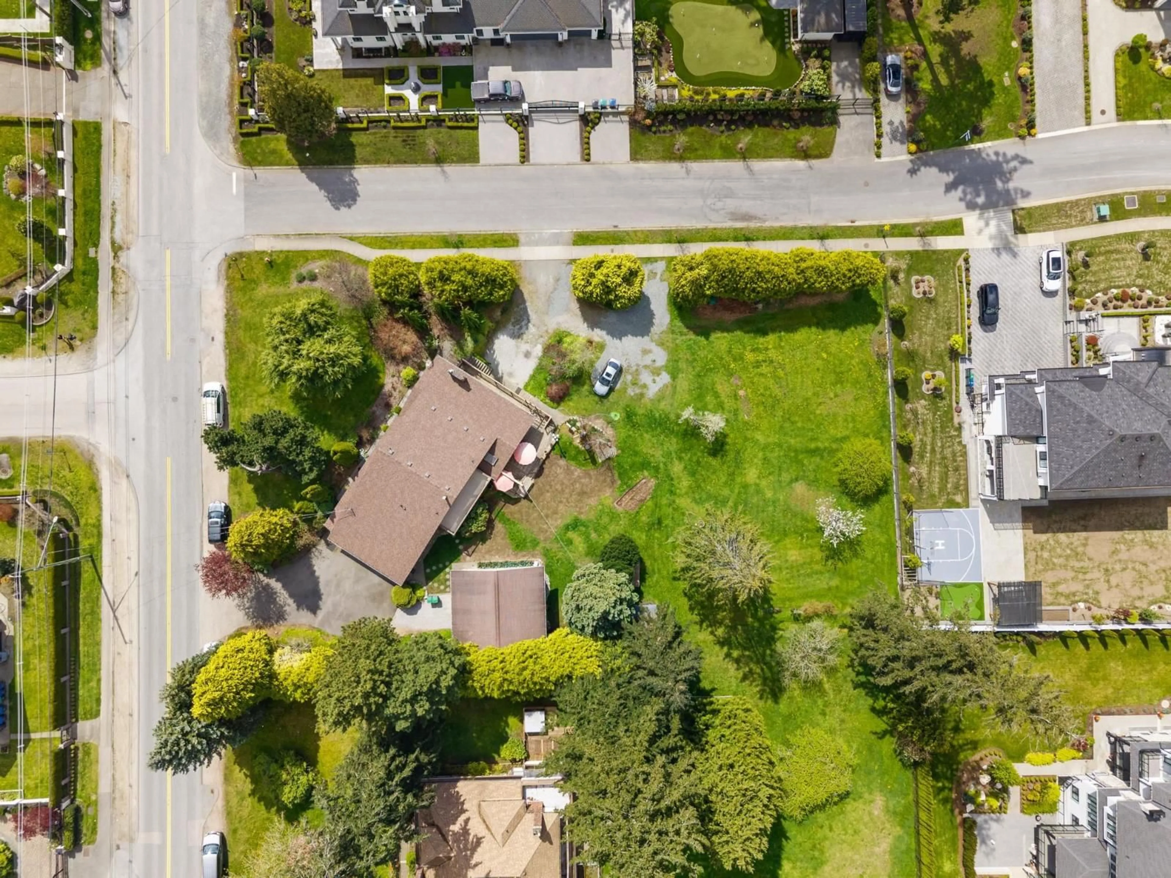 A pic from outside/outdoor area/front of a property/back of a property/a pic from drone, street for 5715 132 STREET, Surrey British Columbia V3X1N6
