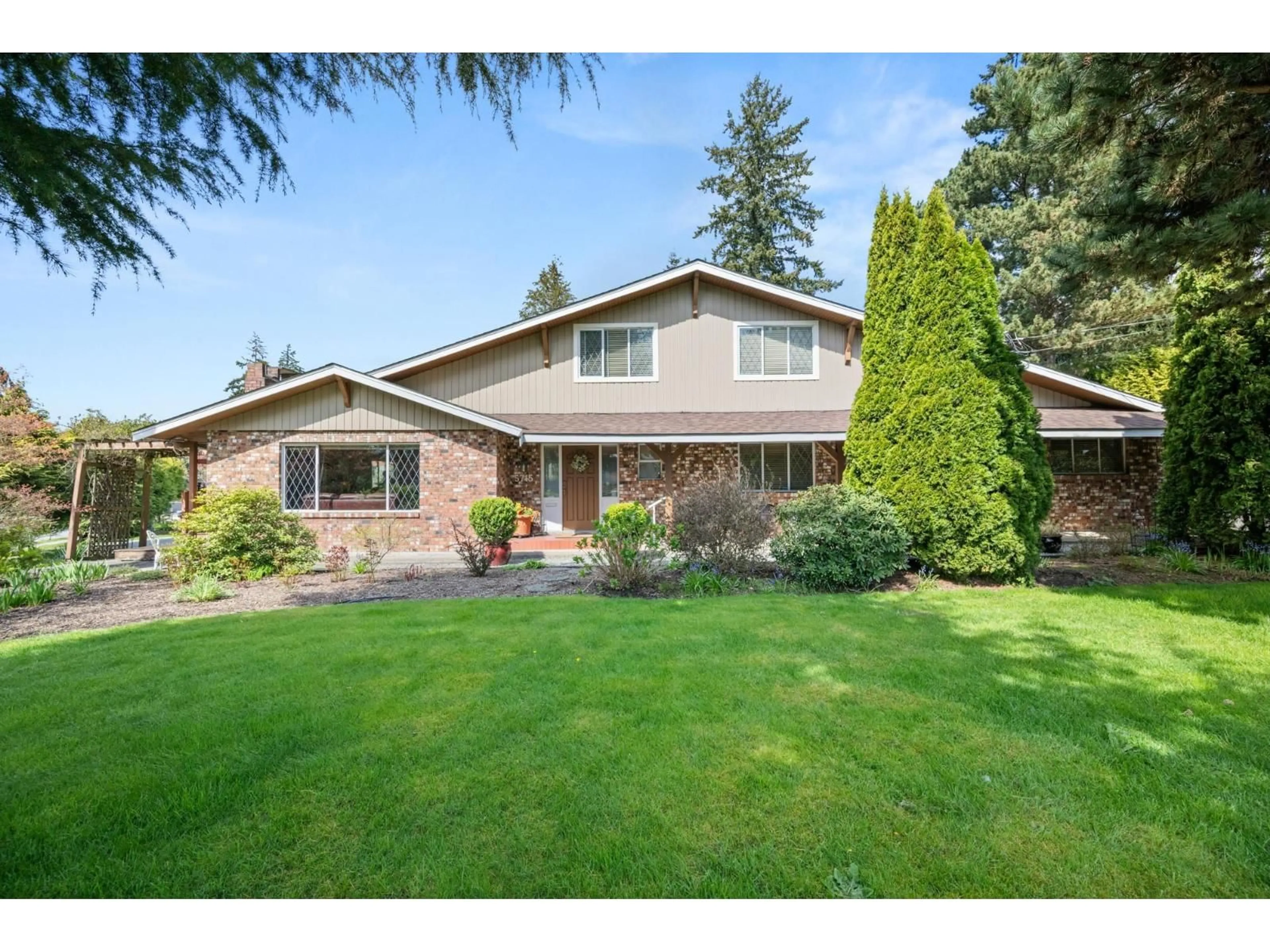 Home with brick exterior material, street for 5715 132 STREET, Surrey British Columbia V3X1N6