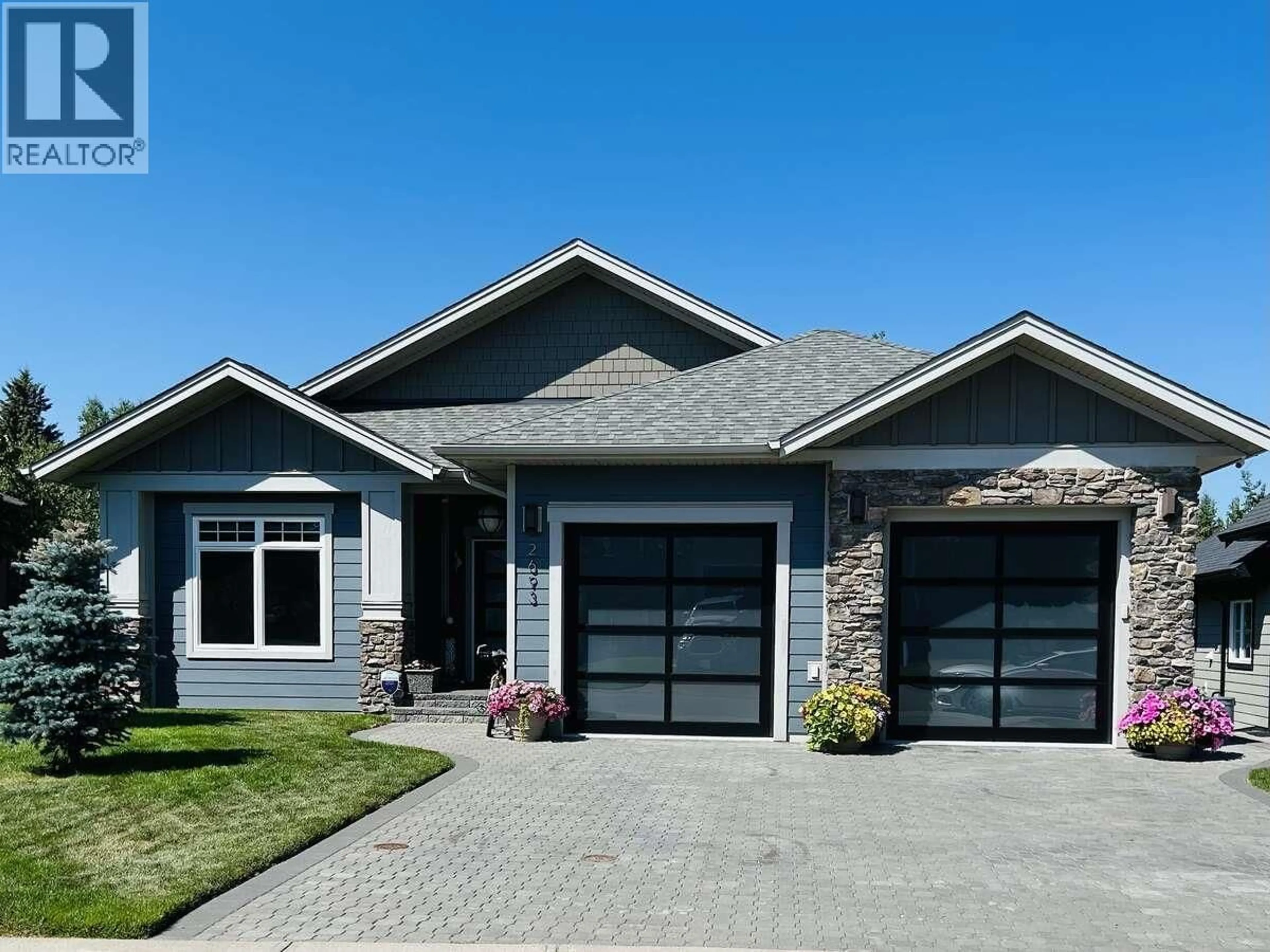 Home with vinyl exterior material, street for 2693 LINKS DRIVE, Prince George British Columbia V2K0A5