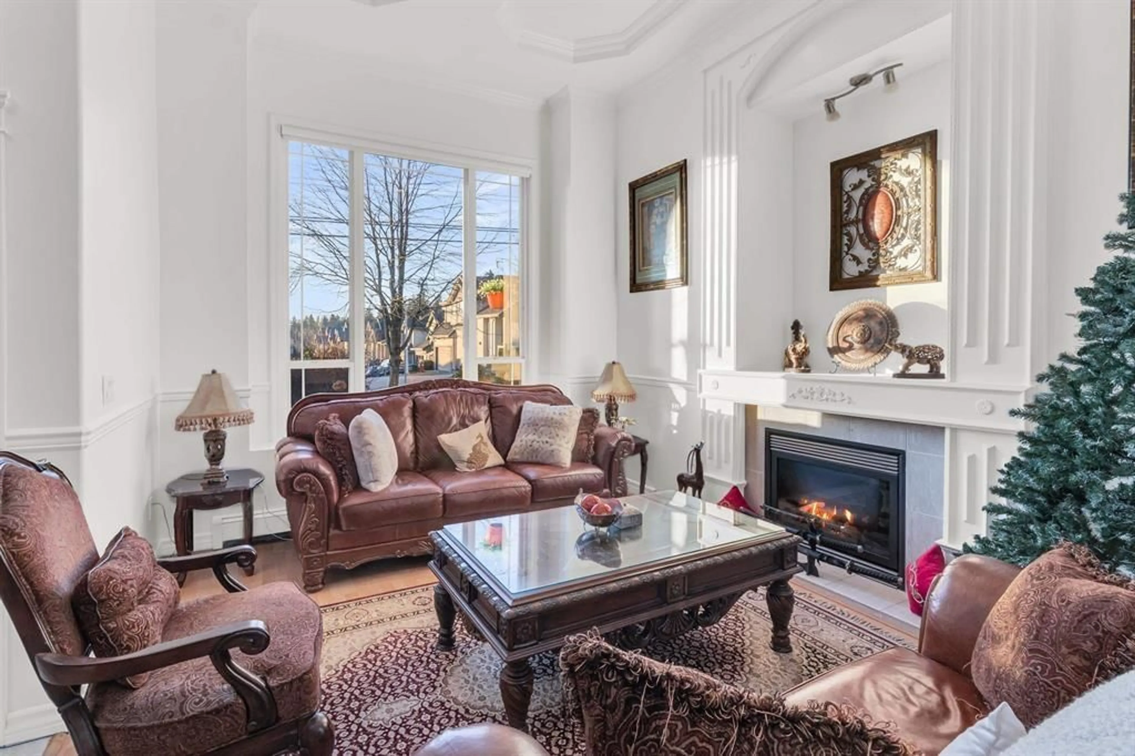 Living room with furniture, unknown for 6758 148TH STREET, Surrey British Columbia V3S3C7