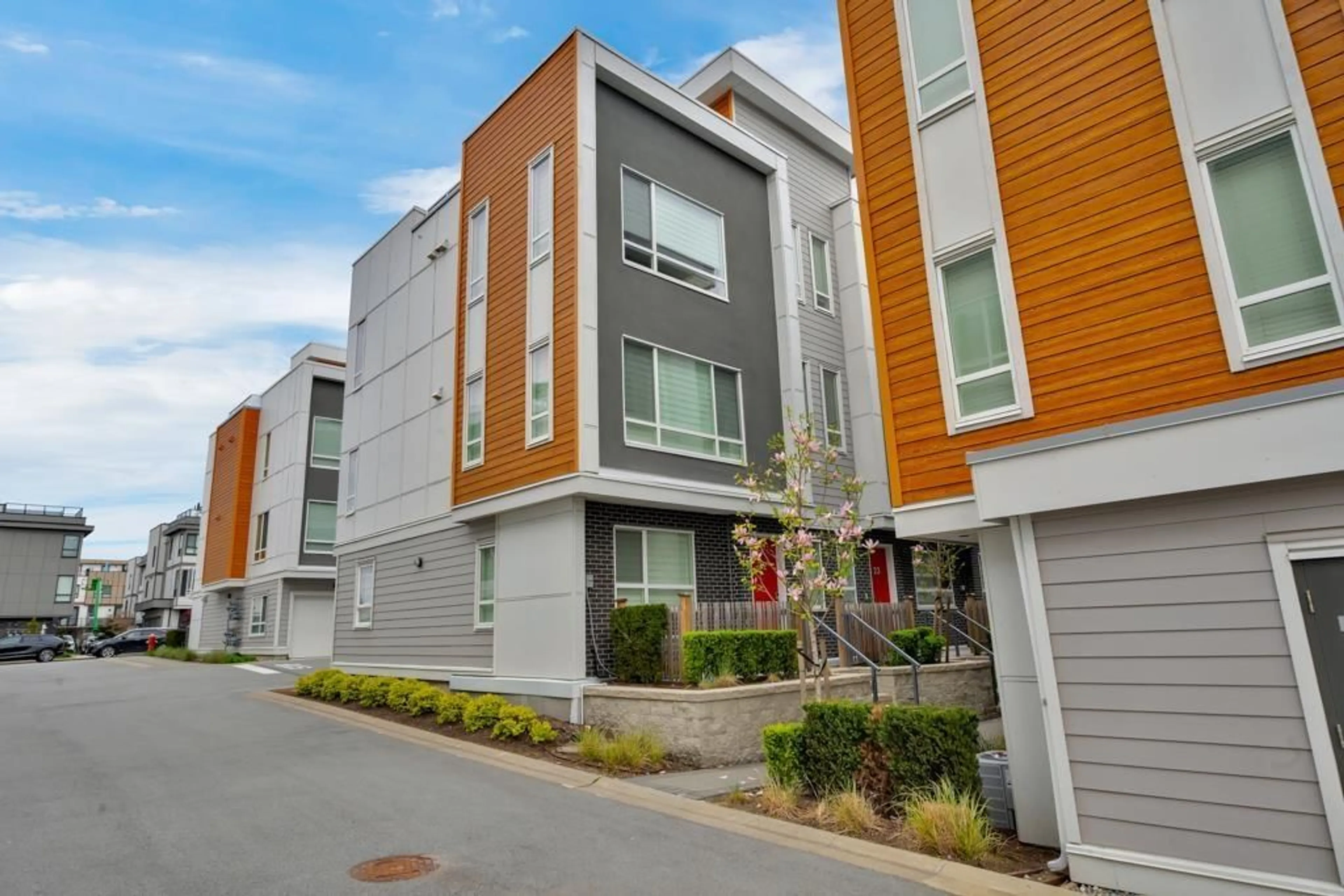 Unknown for 22 - 19628 55A AVENUE, Langley British Columbia V3A0M6