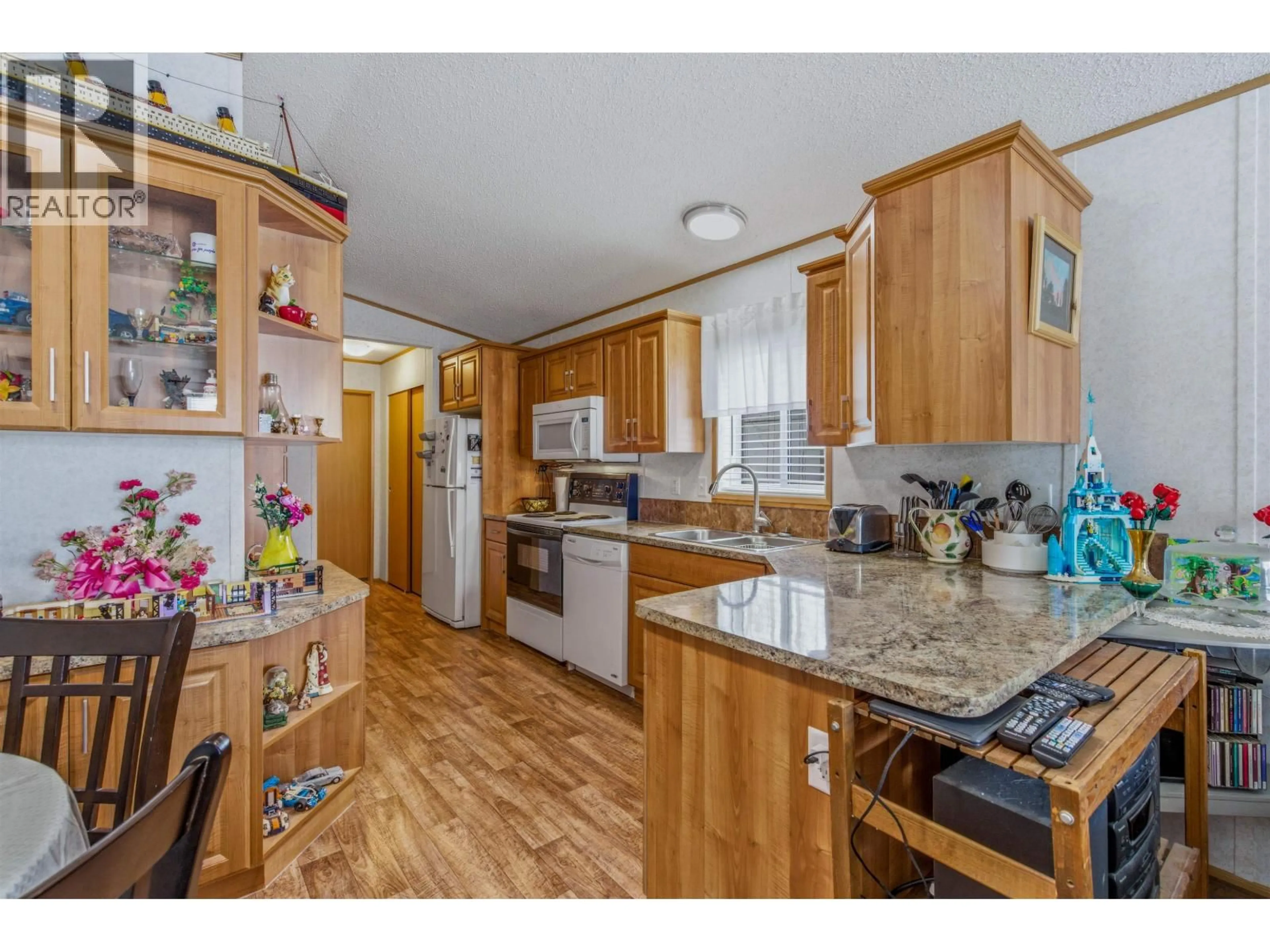 Open concept kitchen, unknown for 27 - 7817 97 HIGHWAY, Prince George British Columbia V2N6P6