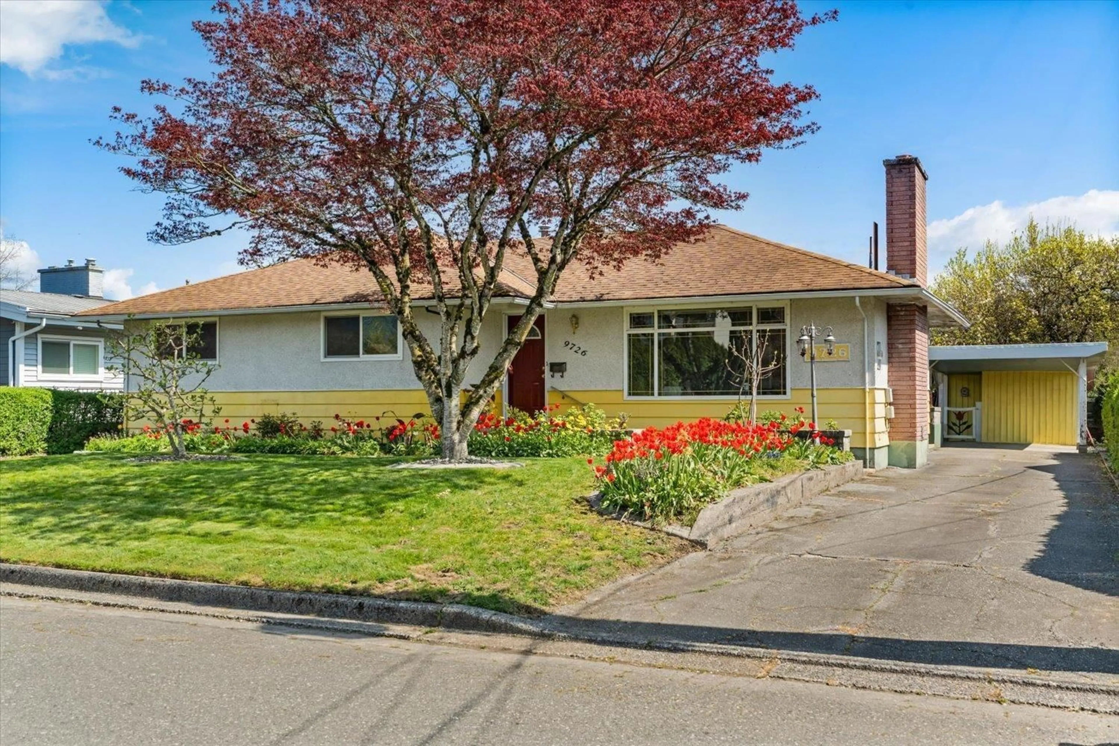 Home with vinyl exterior material, street for 9726 JUNIPER STREET, Chilliwack British Columbia V2P5J1