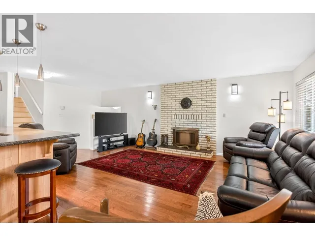 2176 LAURIER AVENUE, Port Coquitlam 4