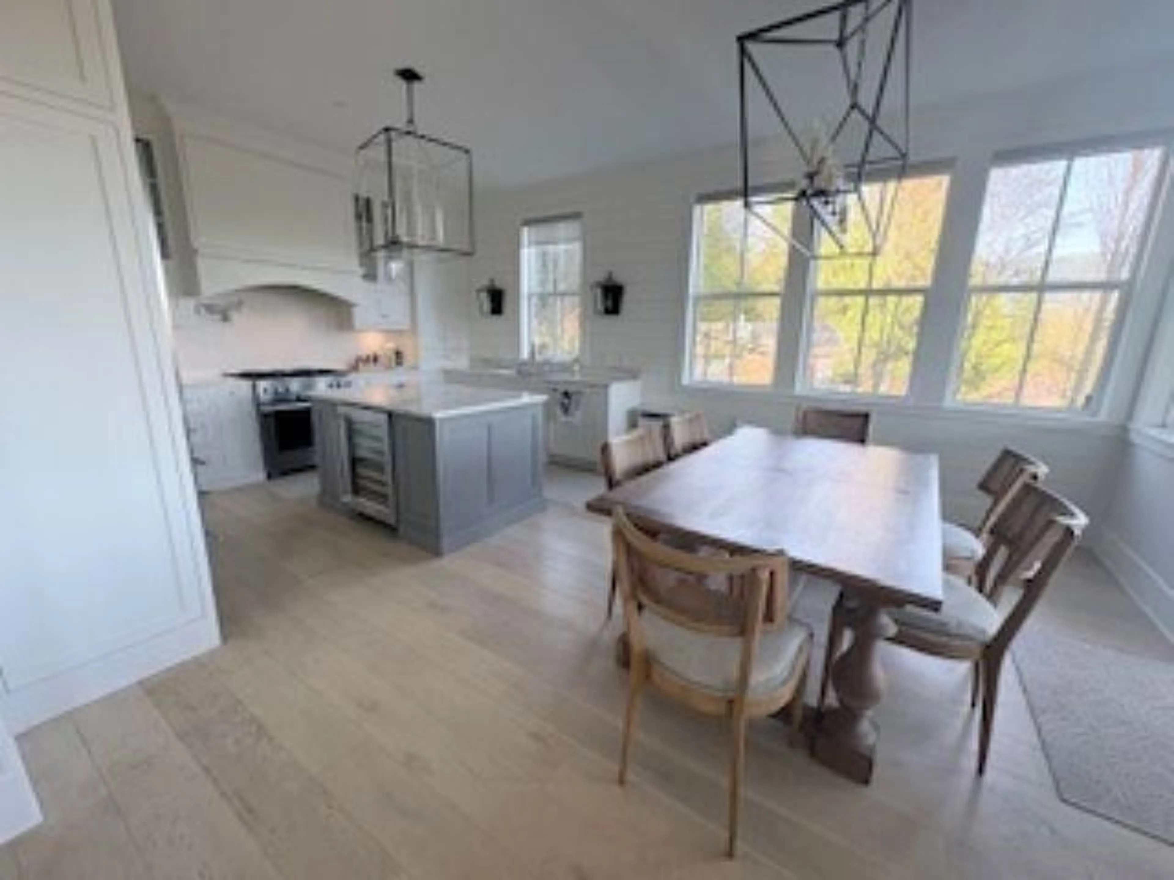 Open concept kitchen, unknown for 34110 RICHARDS AVENUE, Mission British Columbia V2V7E3