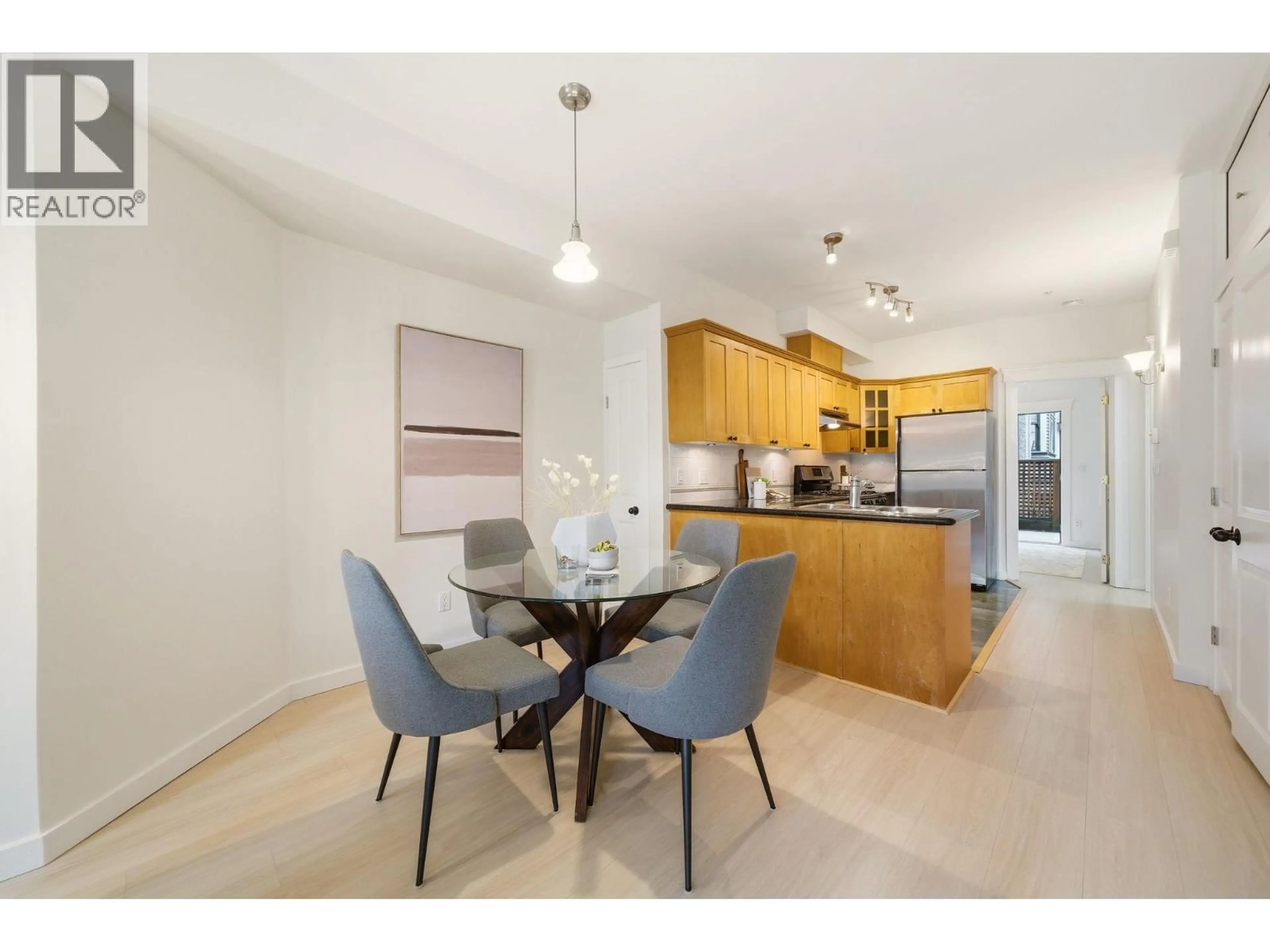 Unknown for 2608 YUKON STREET, Vancouver British Columbia V5Y3P8