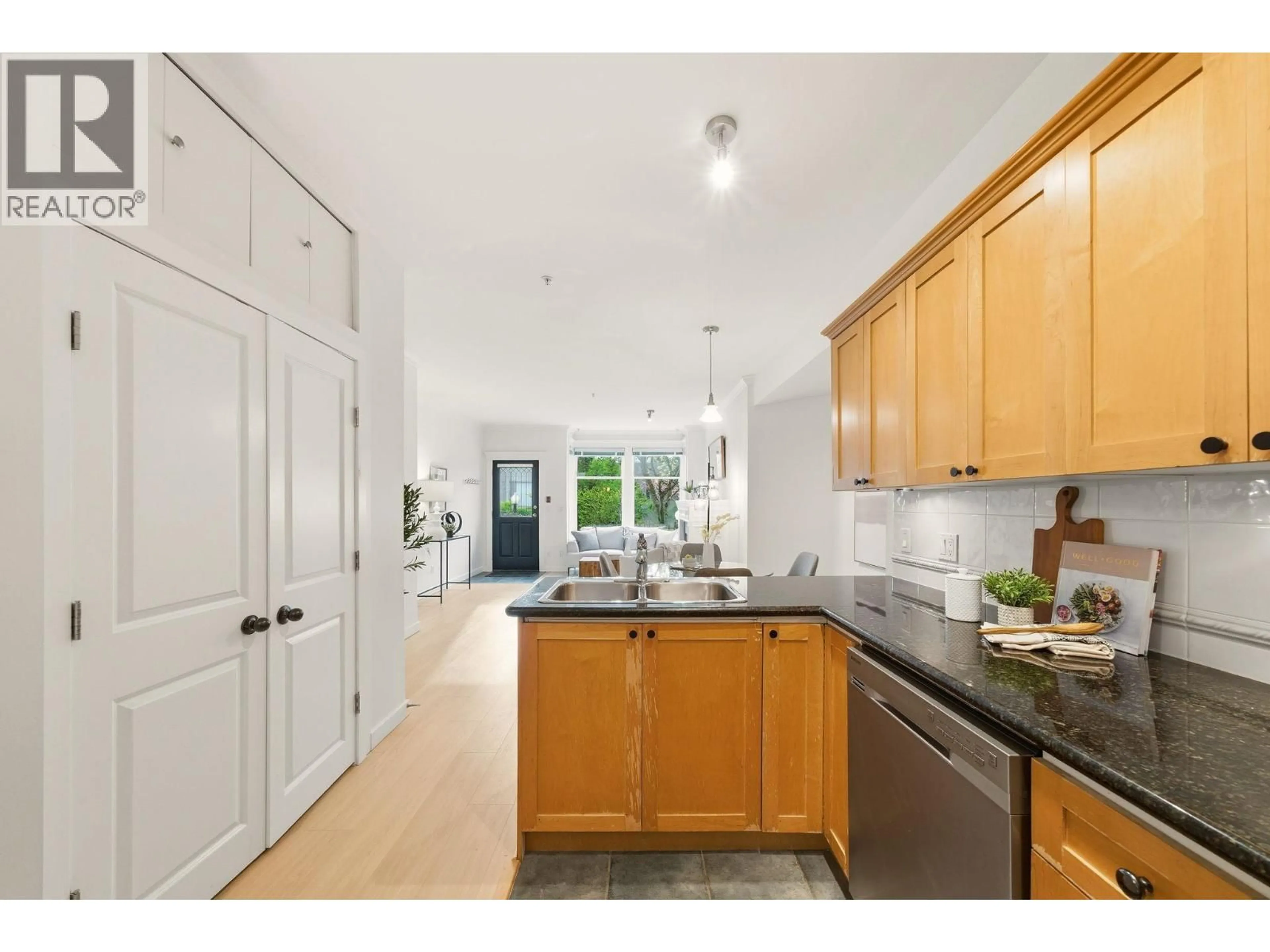 Open concept kitchen, unknown for 2608 YUKON STREET, Vancouver British Columbia V5Y3P8