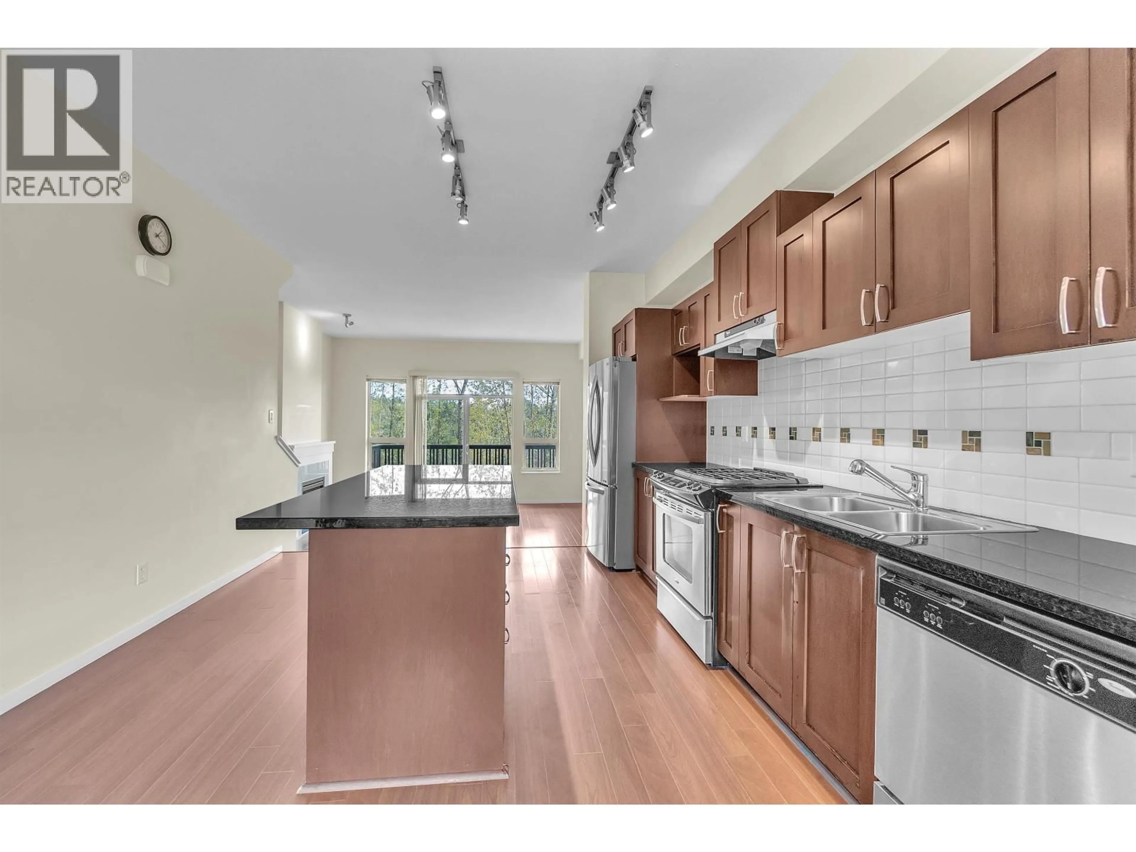 Unknown for 162 - 3105 DAYANEE SPRINGS BOULEVARD, Coquitlam British Columbia V3E0C2