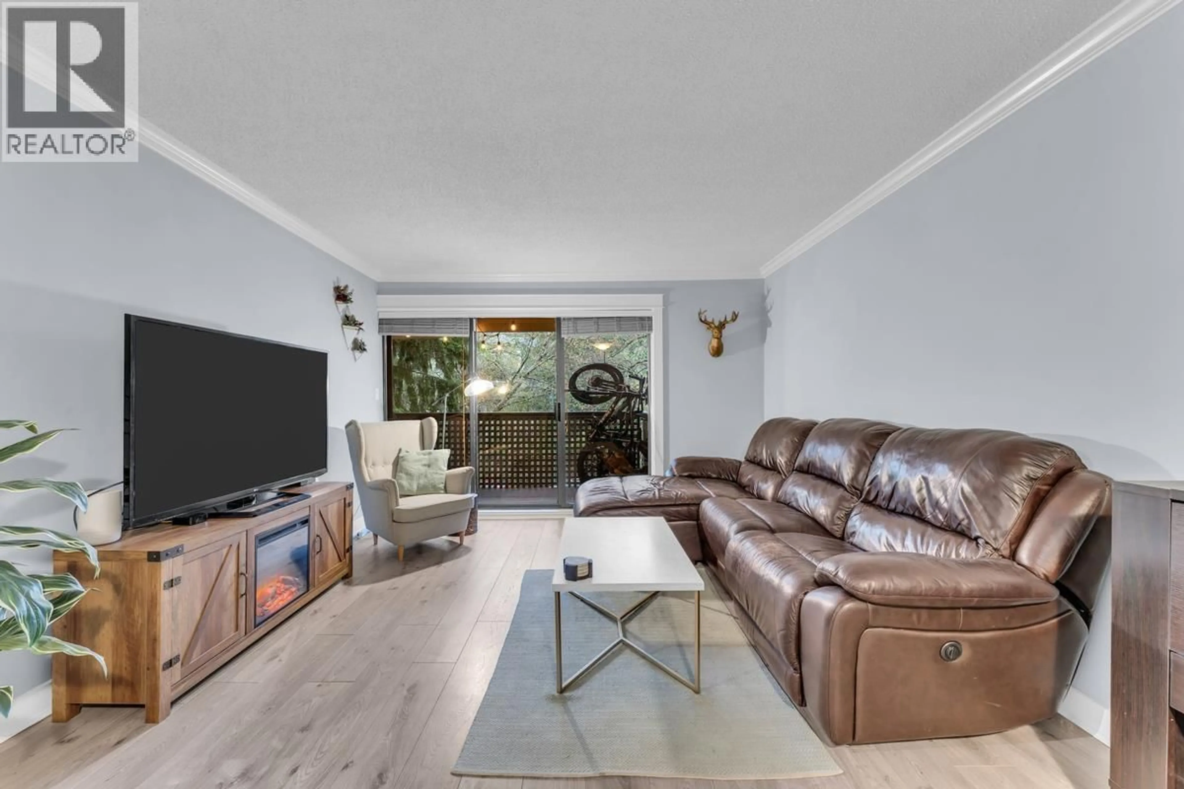 Living room with furniture, unknown for 307 - 1210 PACIFIC STREET, Coquitlam British Columbia V3B6K3