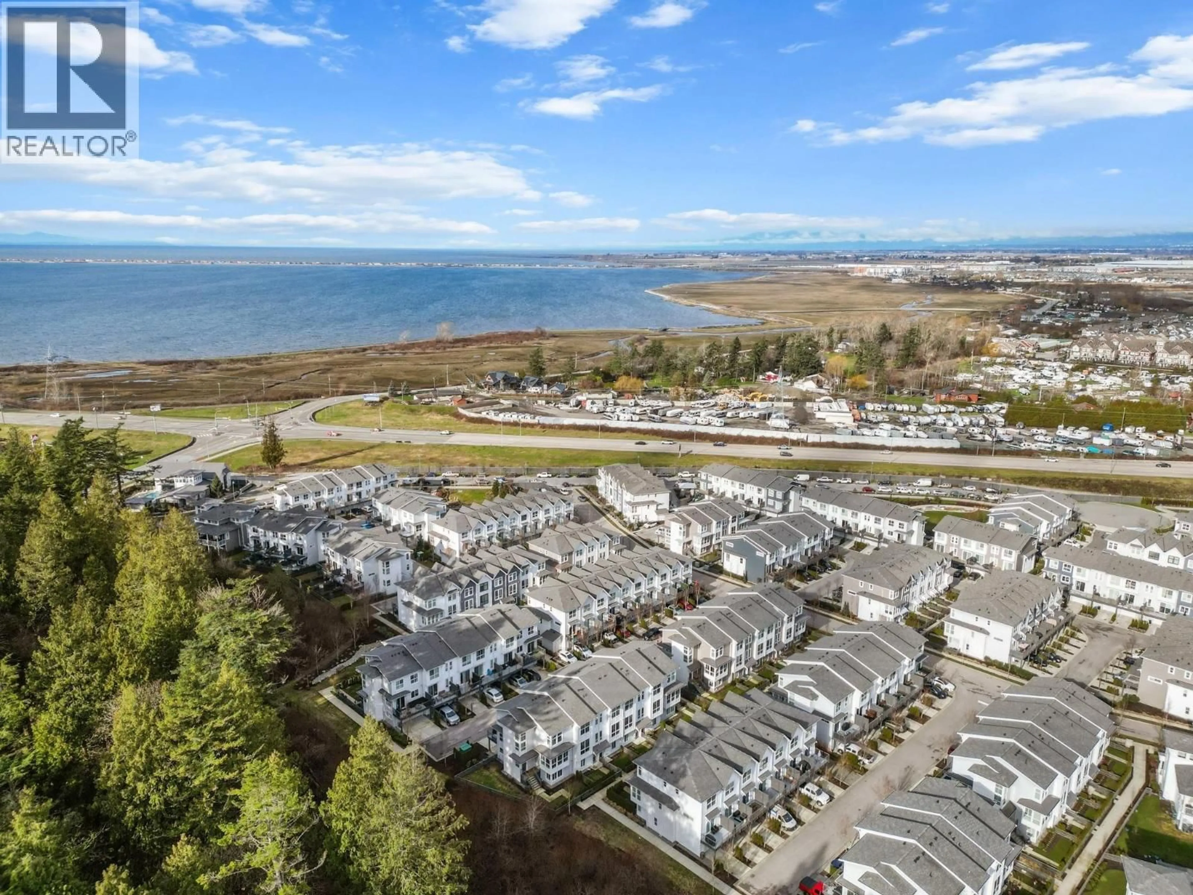 A pic from outside/outdoor area/front of a property/back of a property/a pic from drone, water/lake/river/ocean view for 11 - 4716 ORCA WAY, Tsawwassen British Columbia V4M4G4