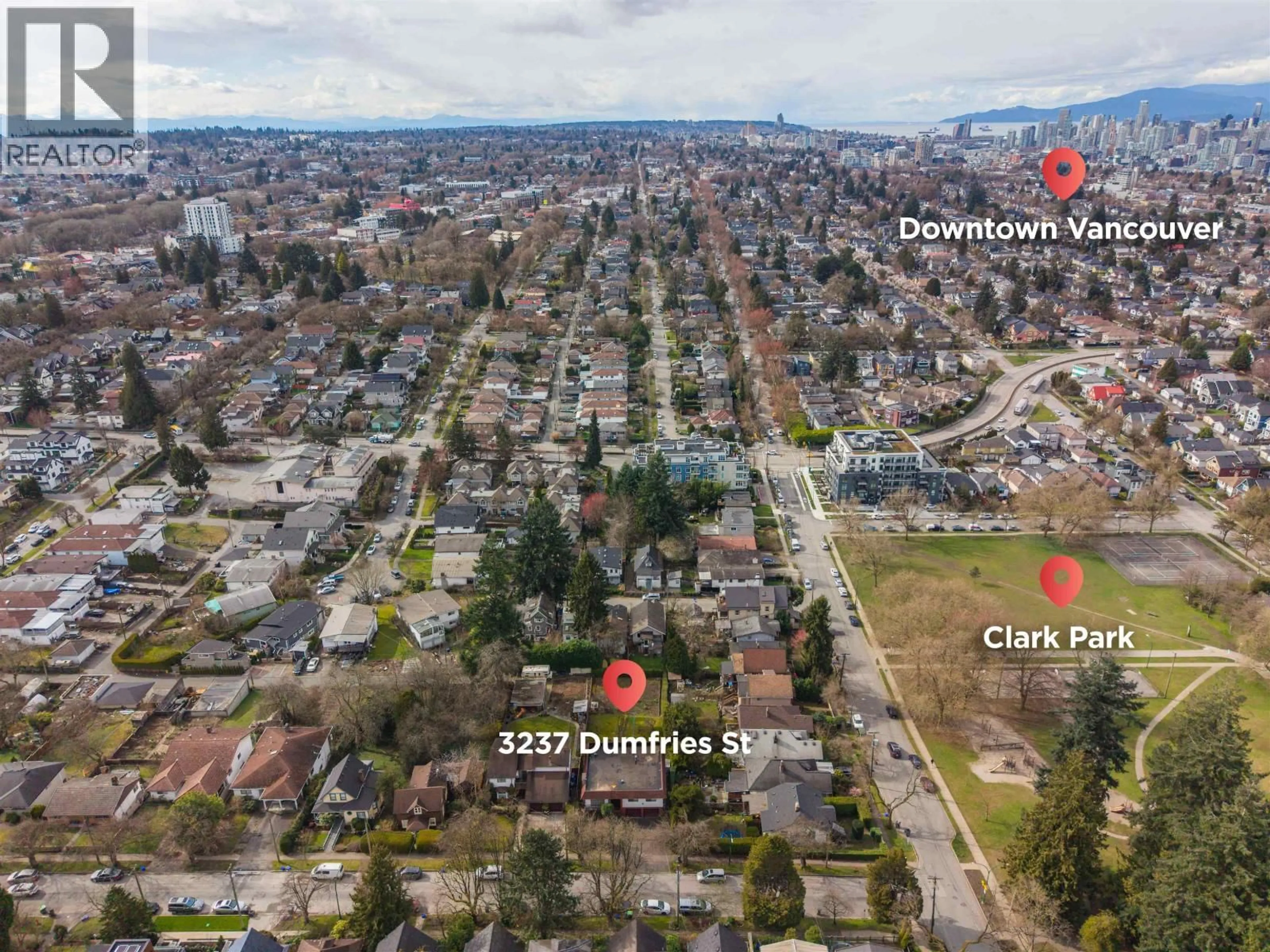 A pic from outside/outdoor area/front of a property/back of a property/a pic from drone, street for 3237 DUMFRIES STREET, Vancouver British Columbia V5N3S4