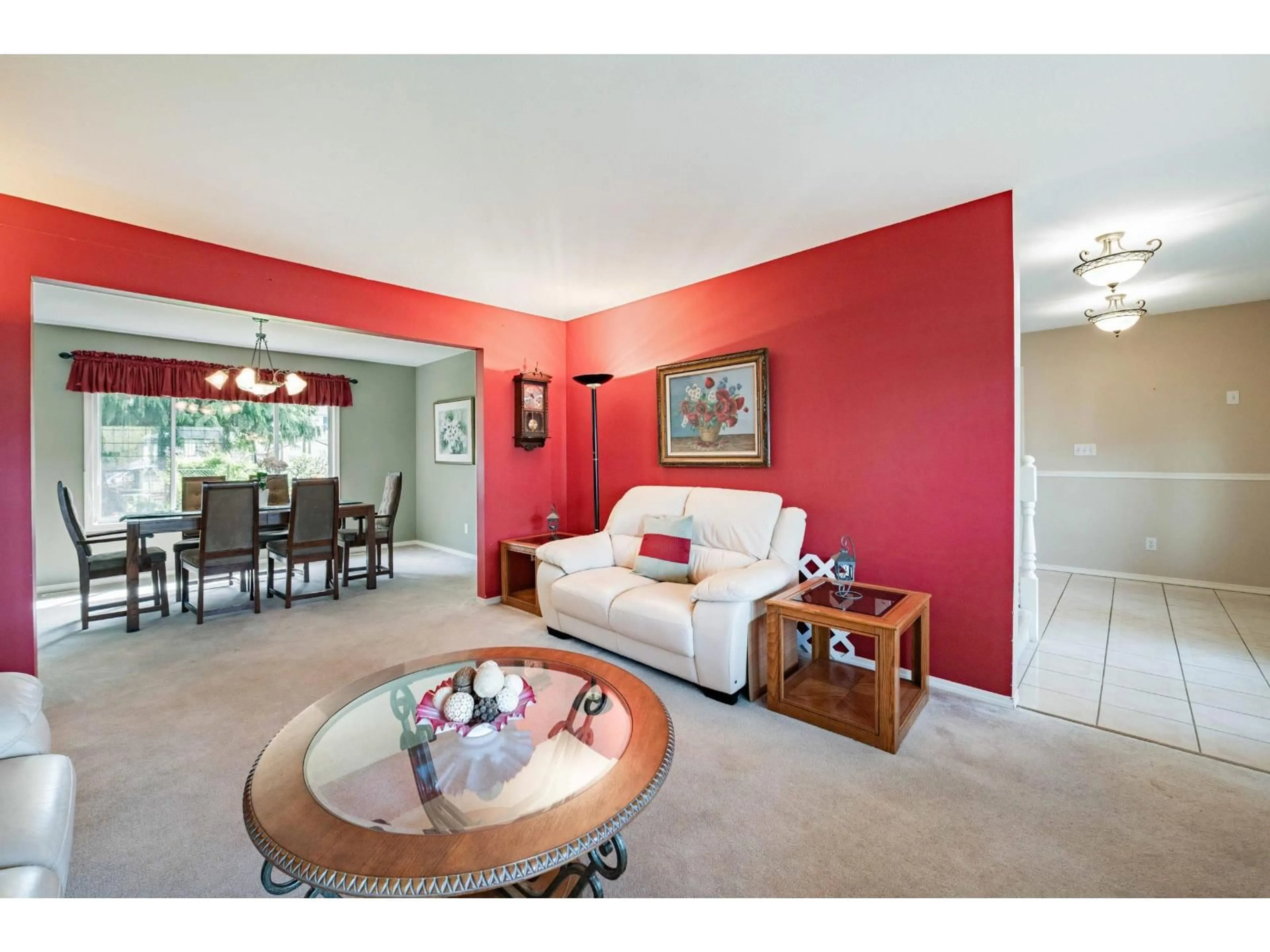 Living room with furniture, unknown for 44722 CUMBERLAND AVENUE, Chilliwack British Columbia V2R3B6