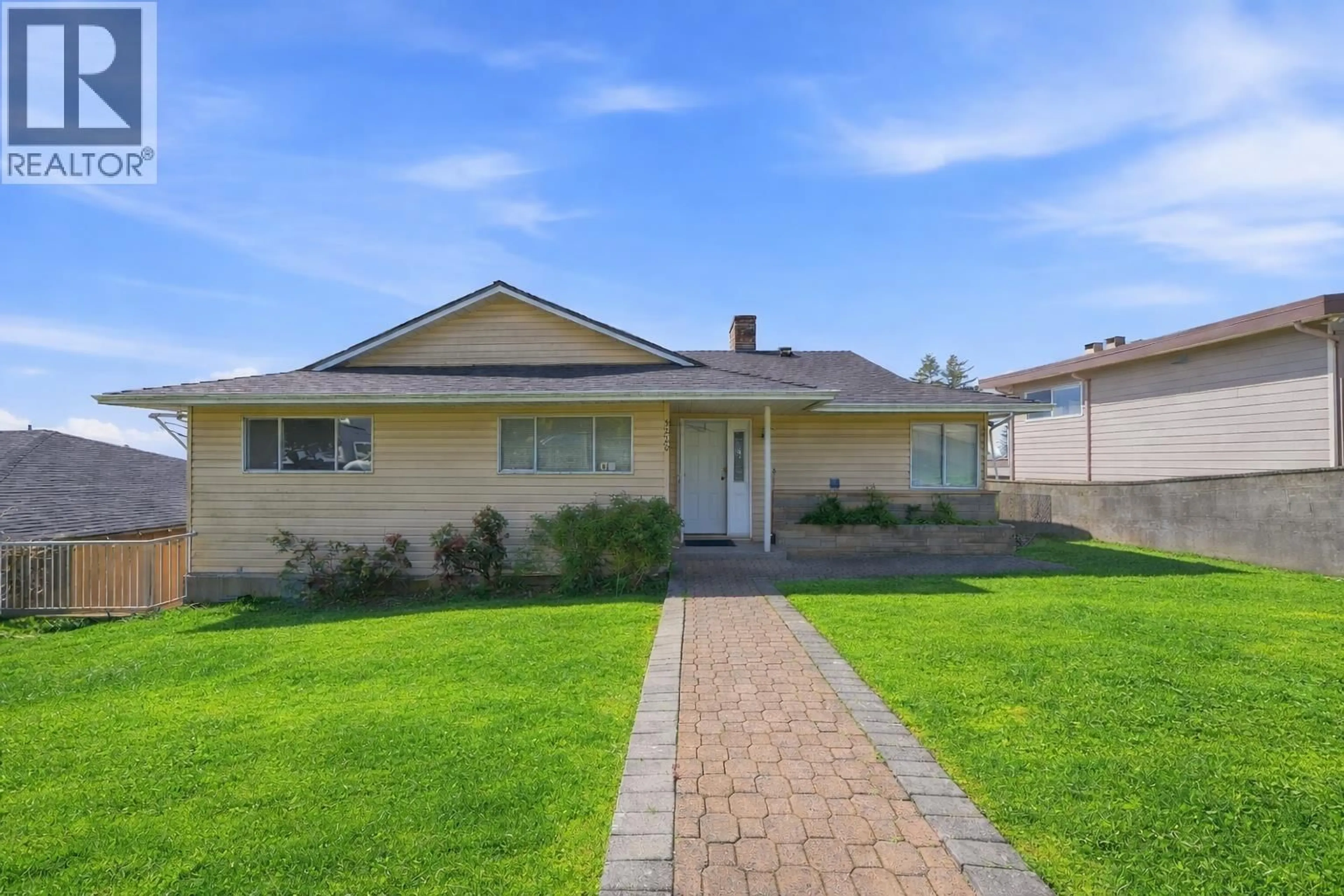 Unknown for 5220 SUNNINGDALE ROAD, Burnaby British Columbia V5B1M5