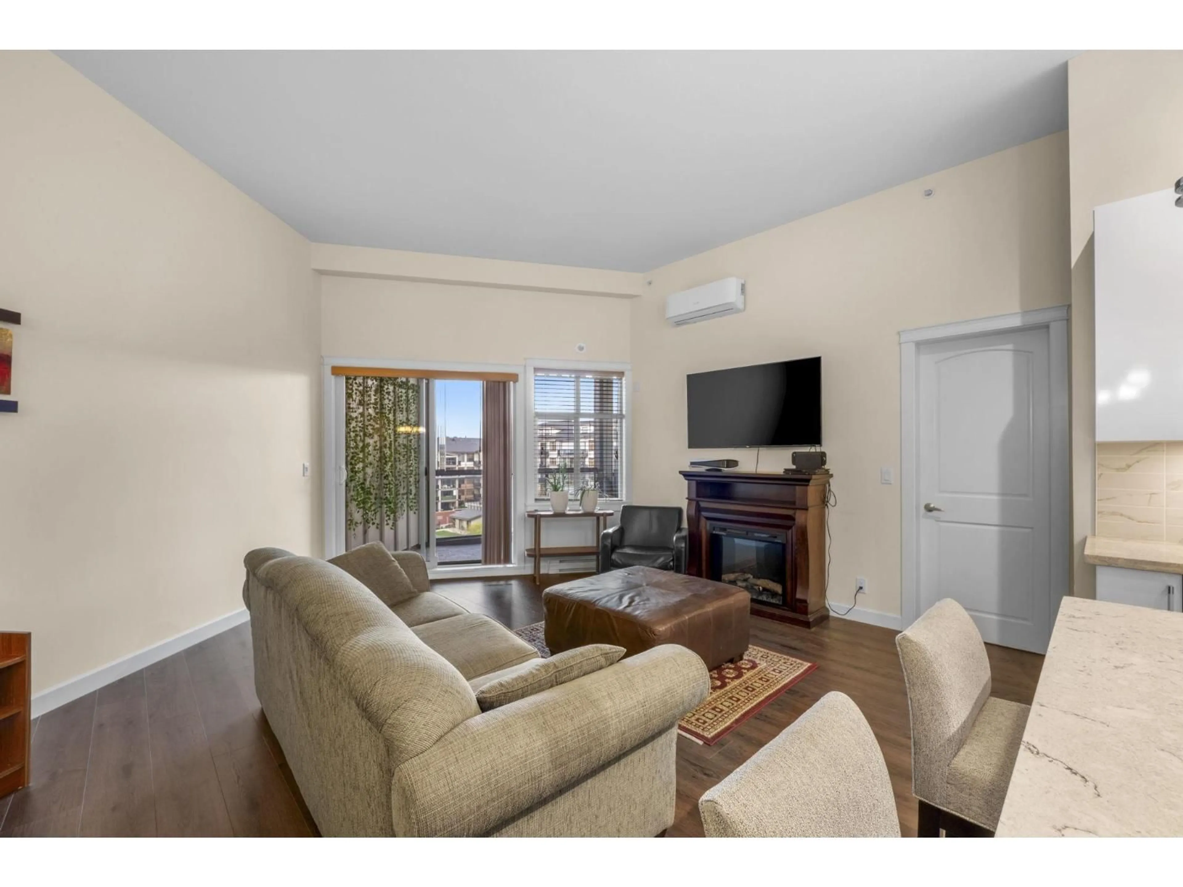 Living room with furniture, unknown for 607 - 8526 202B STREET, Langley British Columbia V2Y3L3