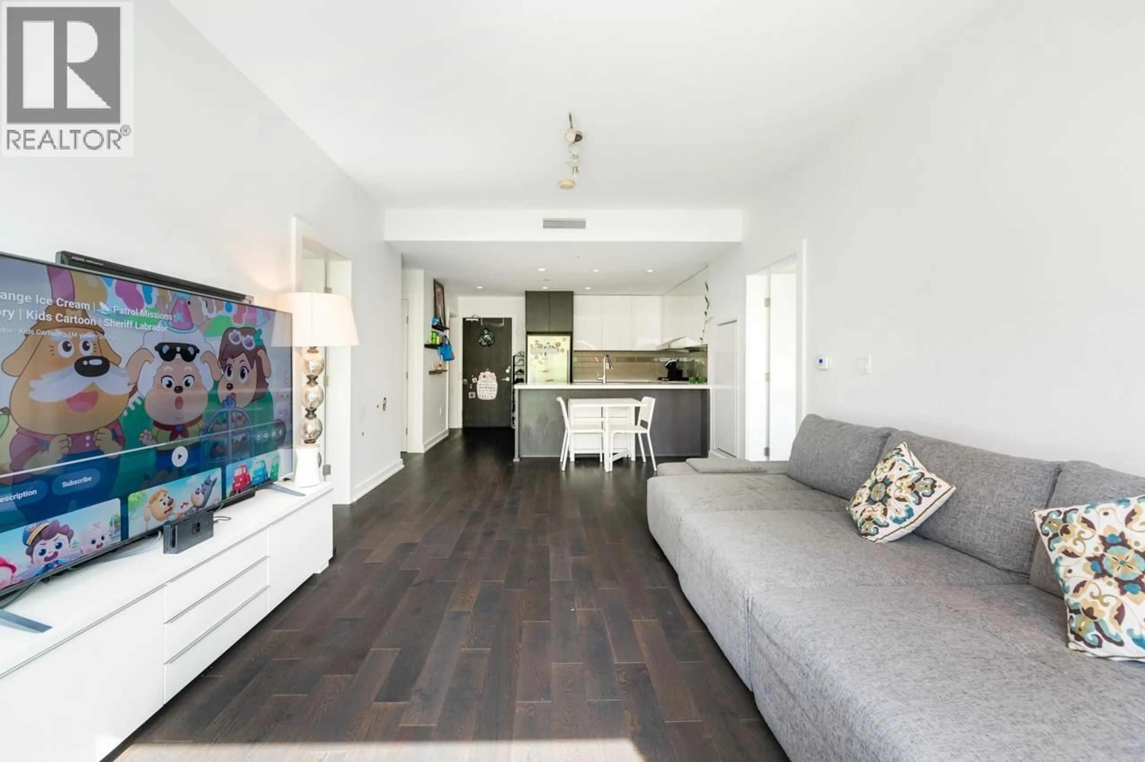 Living room with furniture, unknown for 222 - 5311 CEDARBRIDGE WAY, Richmond British Columbia V6X0M3