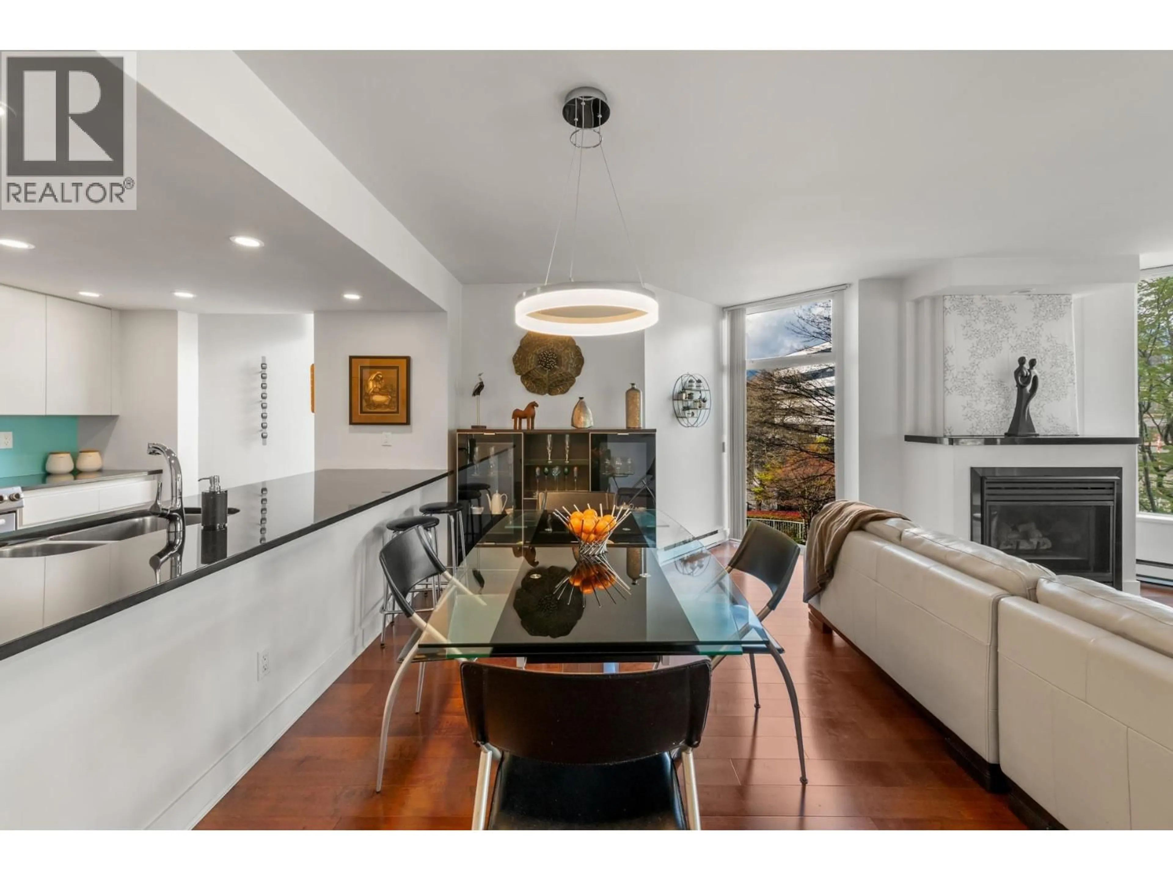 Dining room, unknown for 302 - 168 CHADWICK COURT, North Vancouver British Columbia V7M3L4