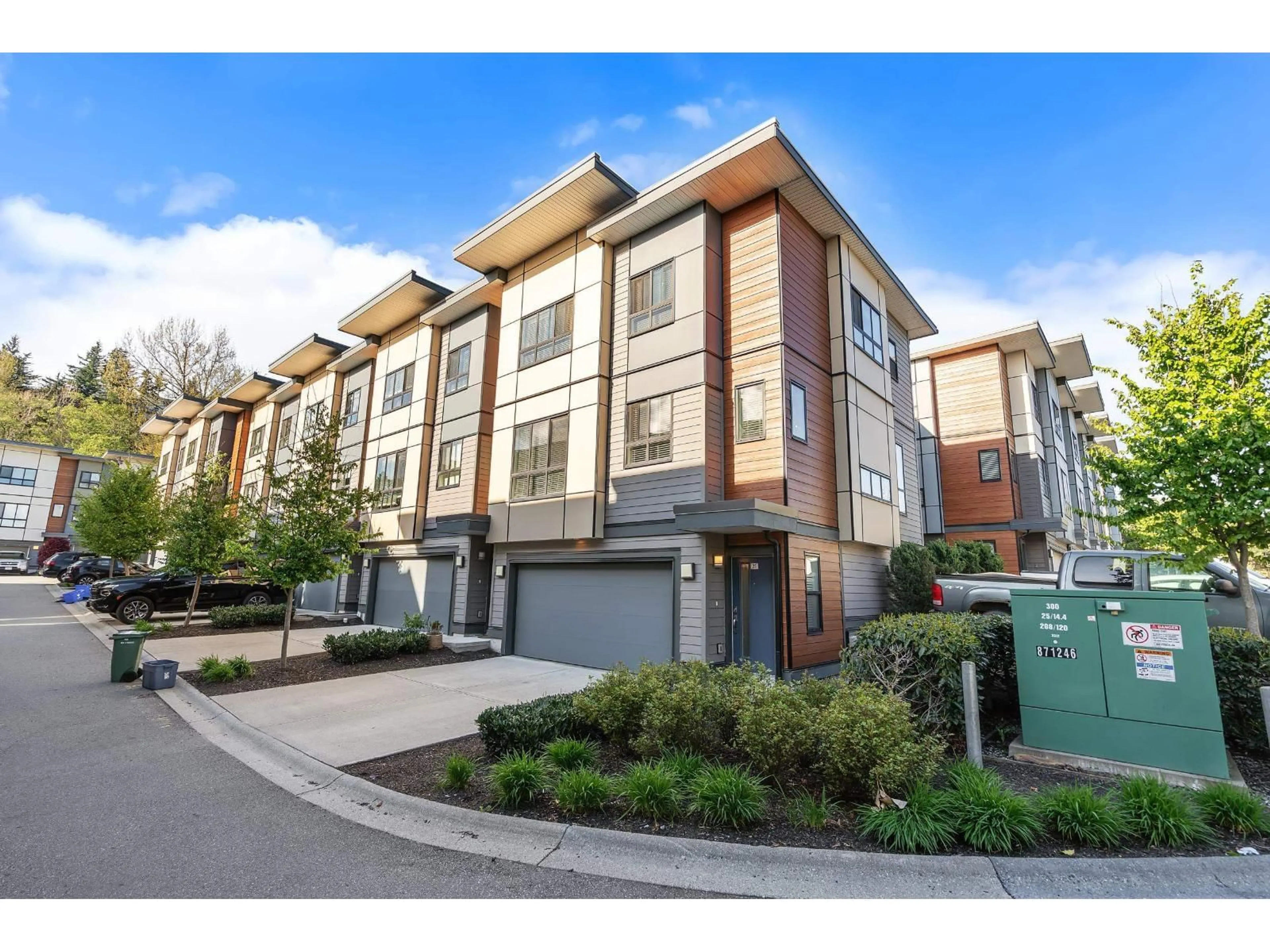 Unknown for 23 - 1938 NORTH PARALLEL ROAD, Abbotsford British Columbia V3G2C6