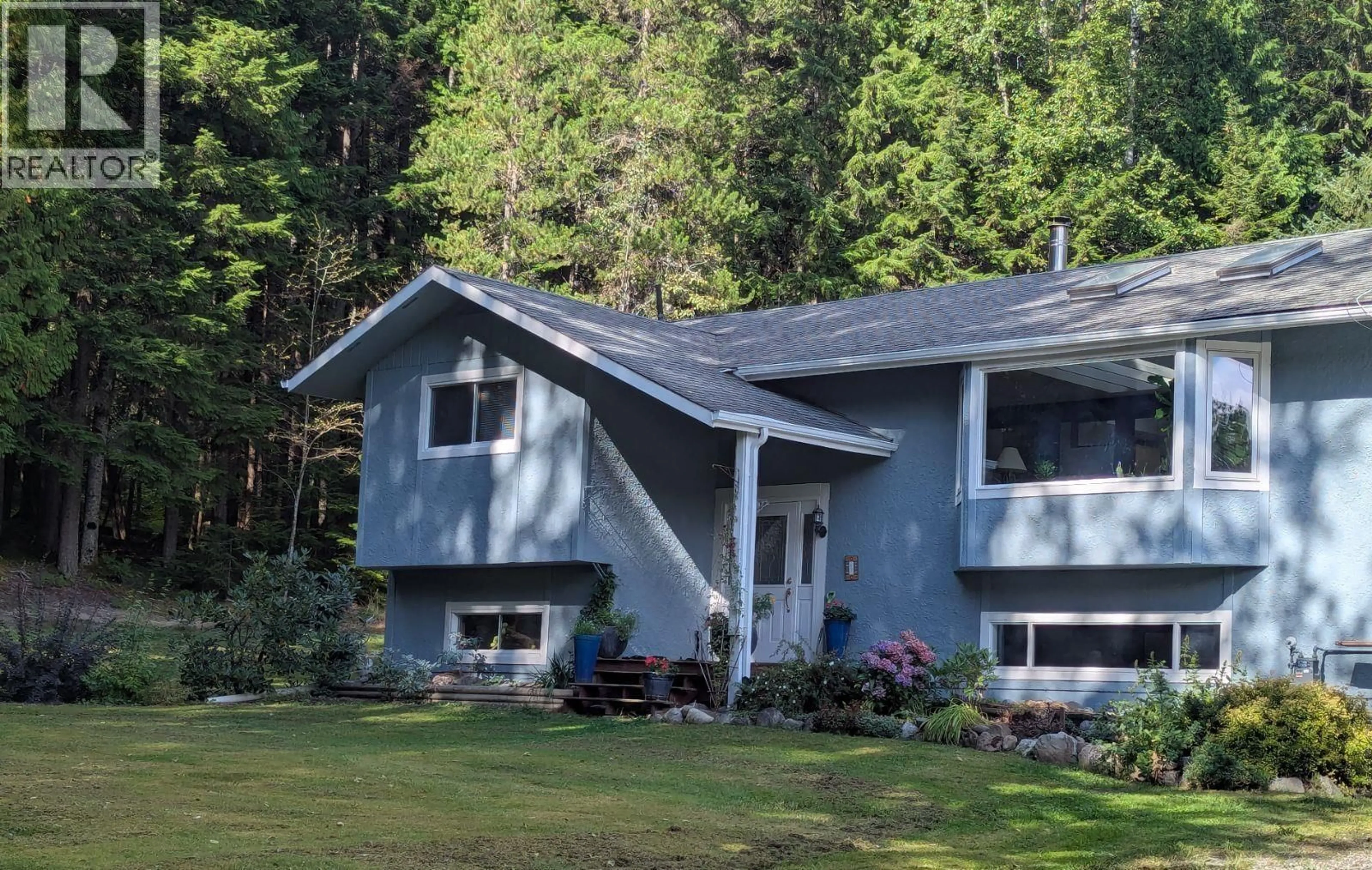 Home with vinyl exterior material, unknown for 4636 JOHNSTON ROAD, Terrace British Columbia V8G0B4