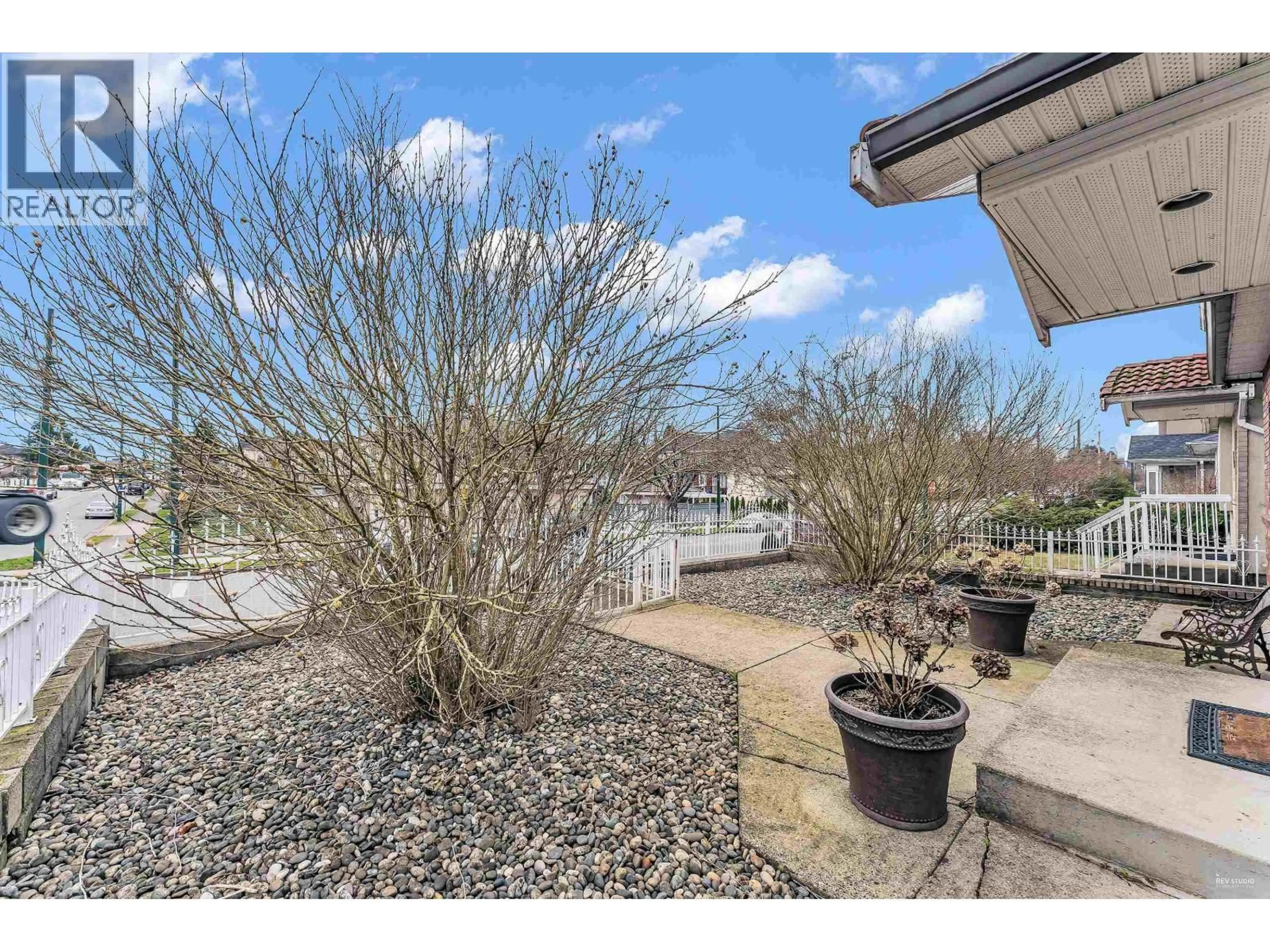 Patio, unknown for 2808 HORLEY STREET, Vancouver British Columbia V5R4R9