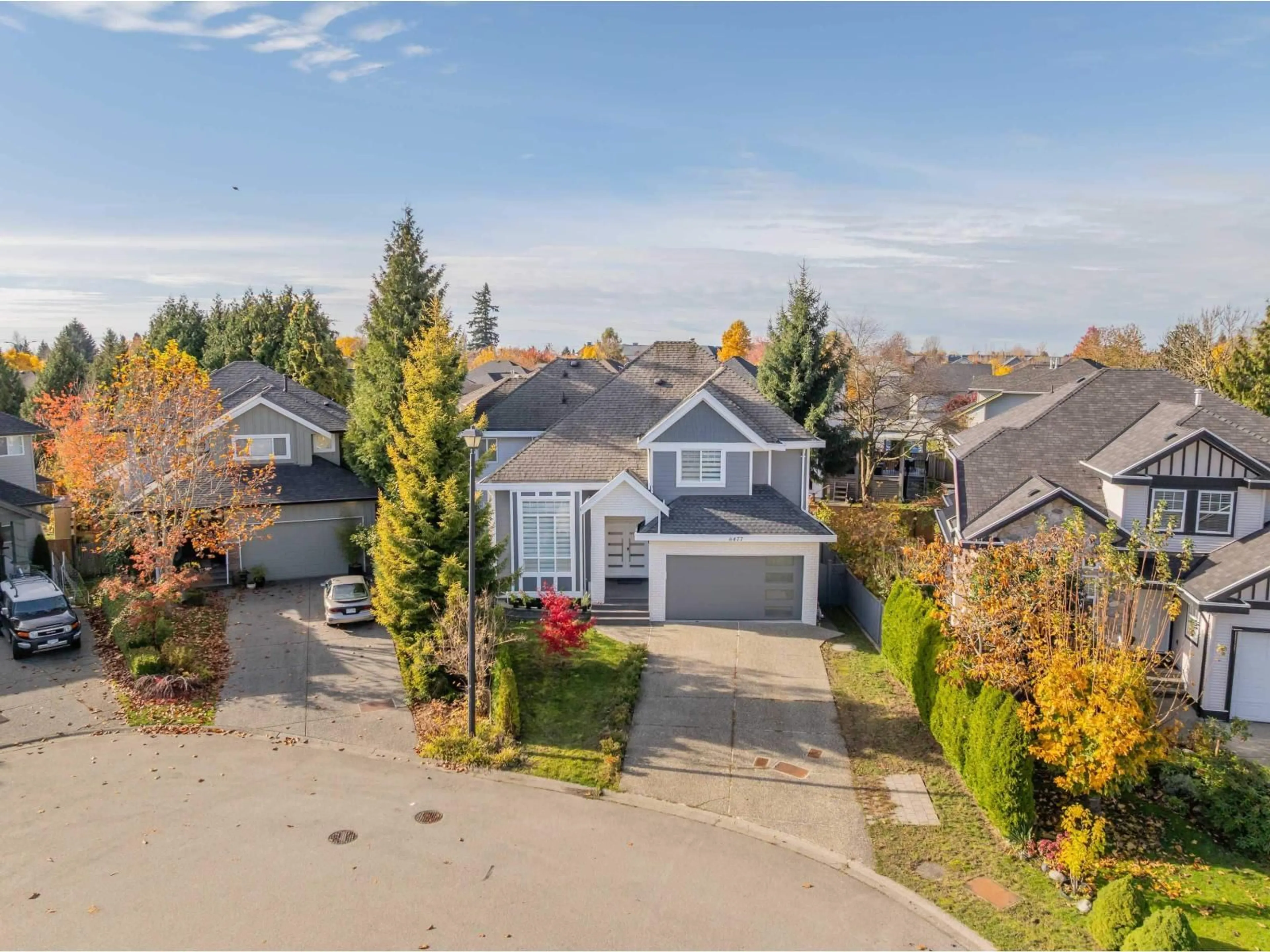 A pic from outside/outdoor area/front of a property/back of a property/a pic from drone, street for 6477 189 STREET, Surrey British Columbia V3S8V4