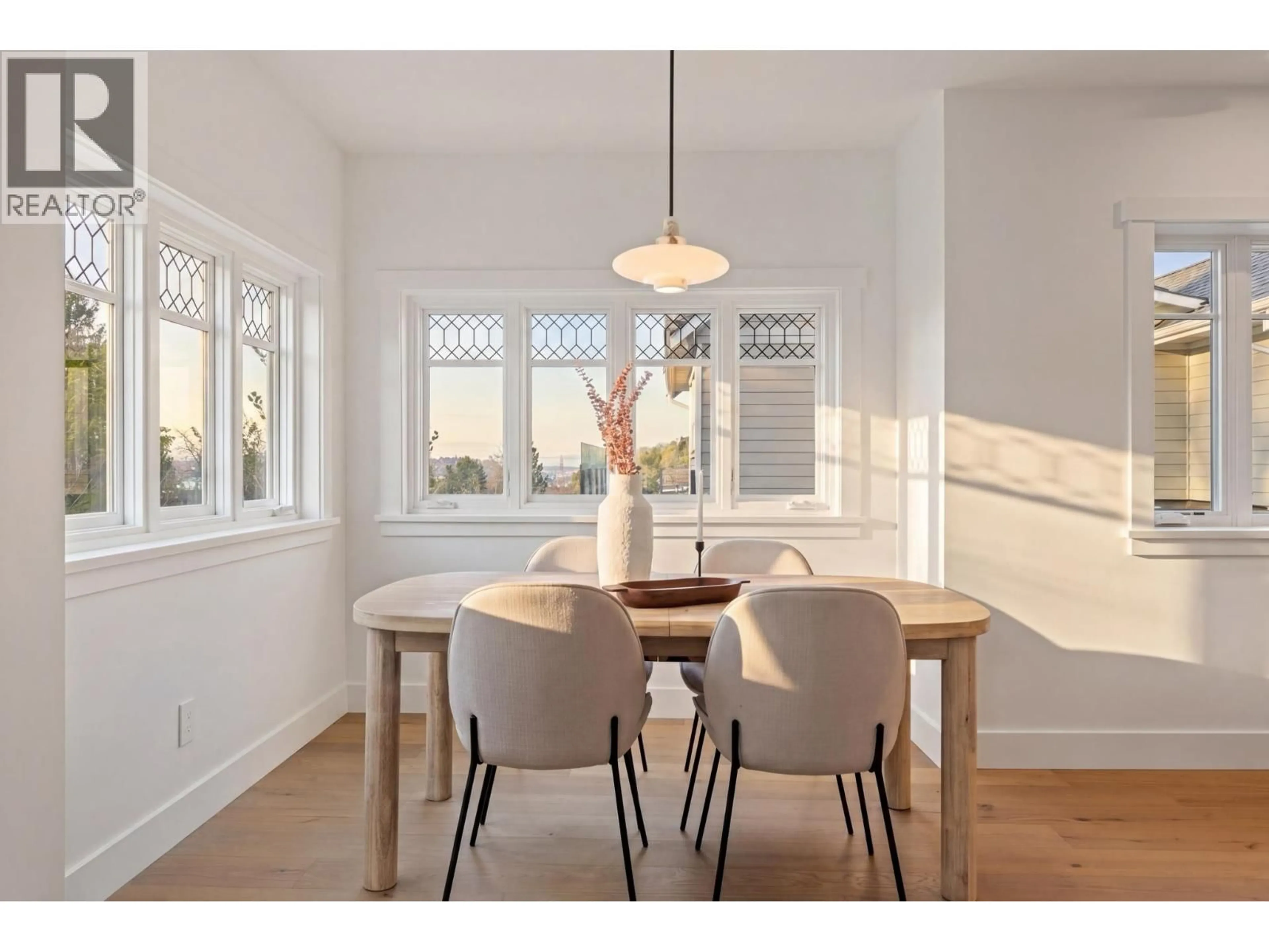 Dining room, unknown for 2 - 326 14TH STREET, North Vancouver British Columbia V7M1P6